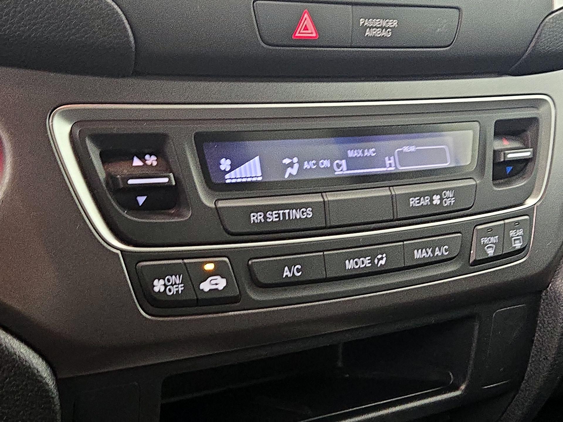Thumbnail: 2020 Honda Pilot - 16