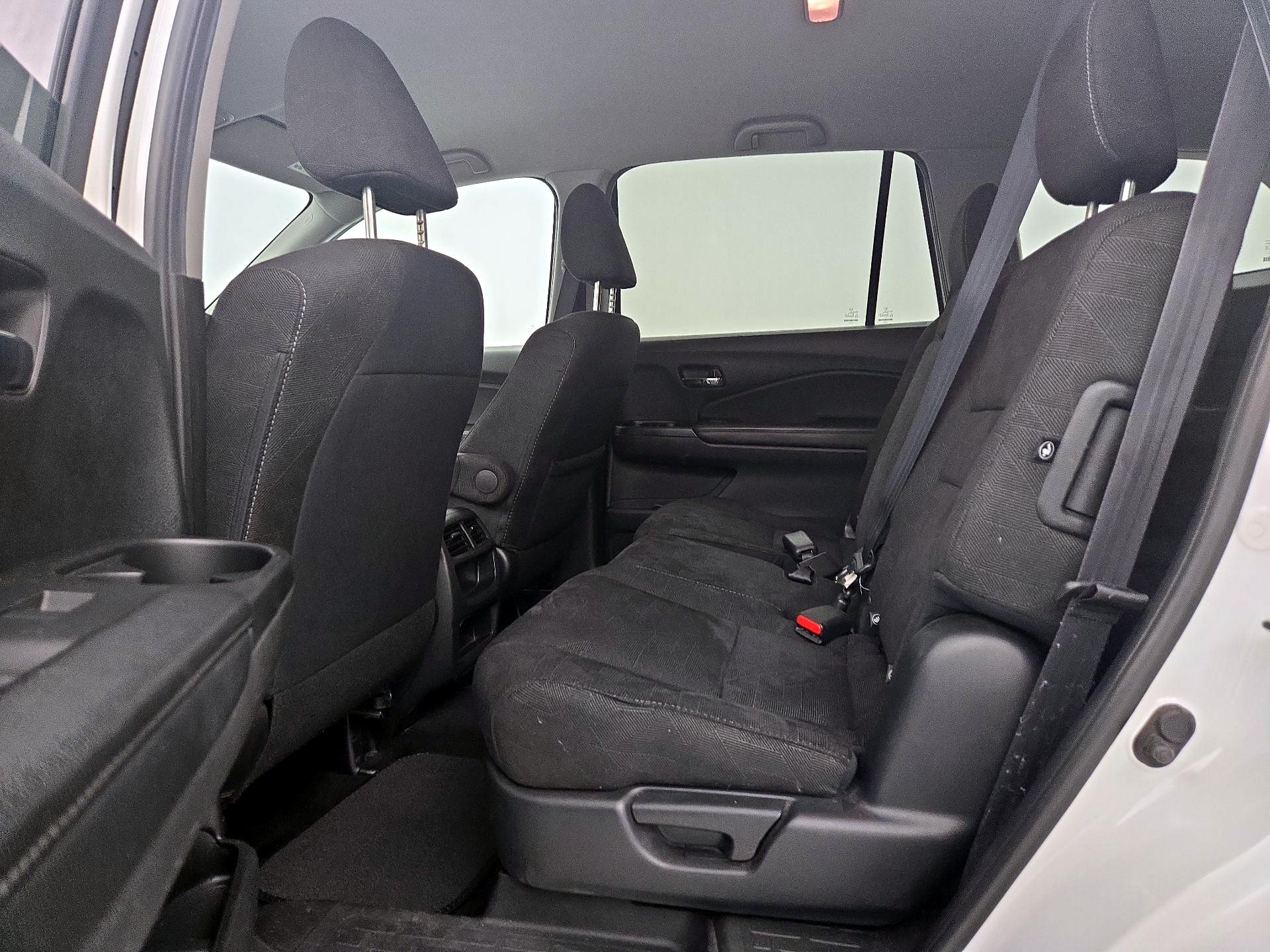Thumbnail: 2020 Honda Pilot - 19