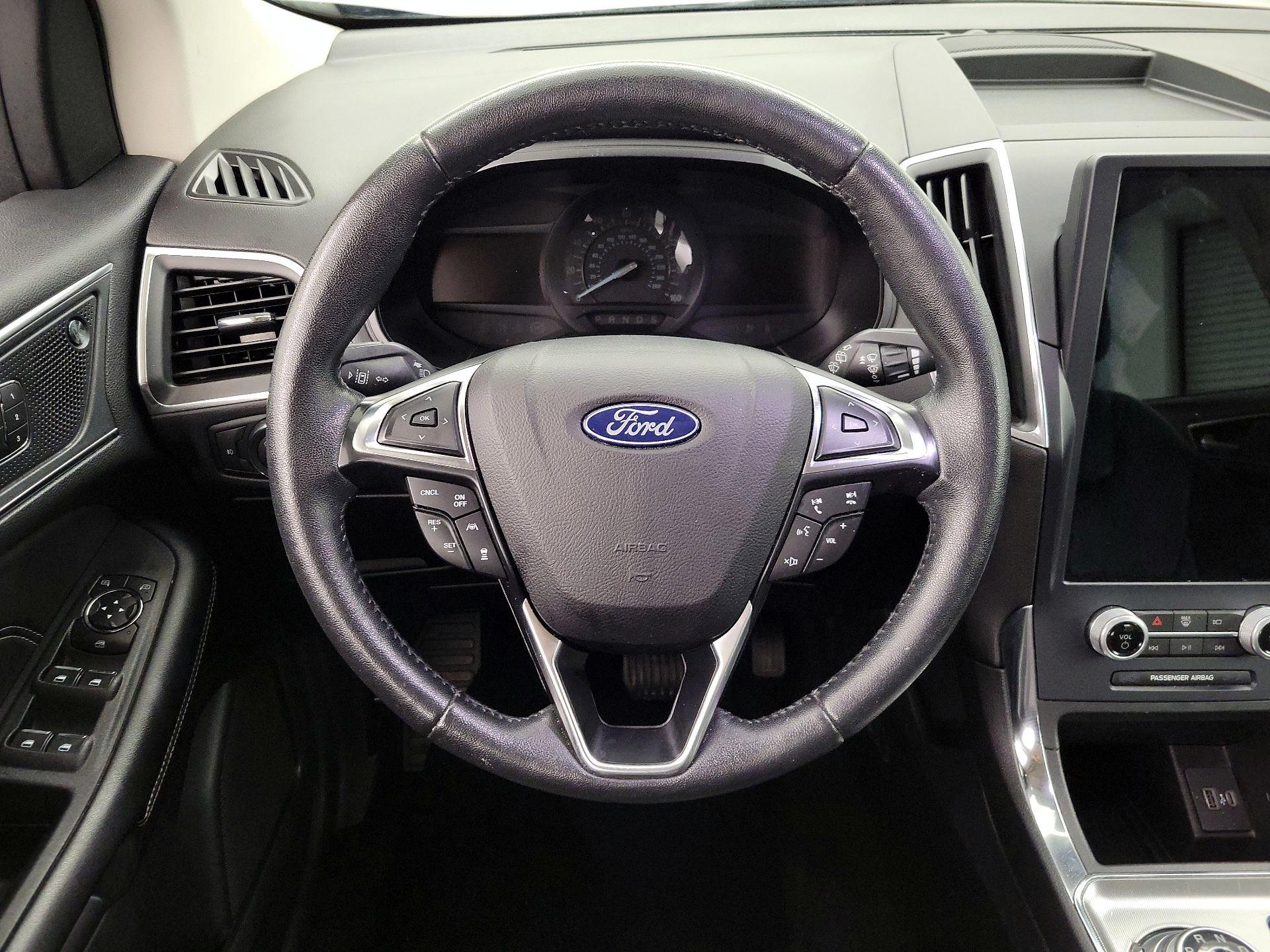 Thumbnail: 2022 Ford Edge - 10