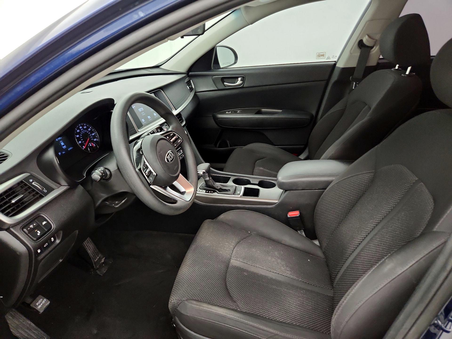 Thumbnail: 2019 Kia Optima - 11