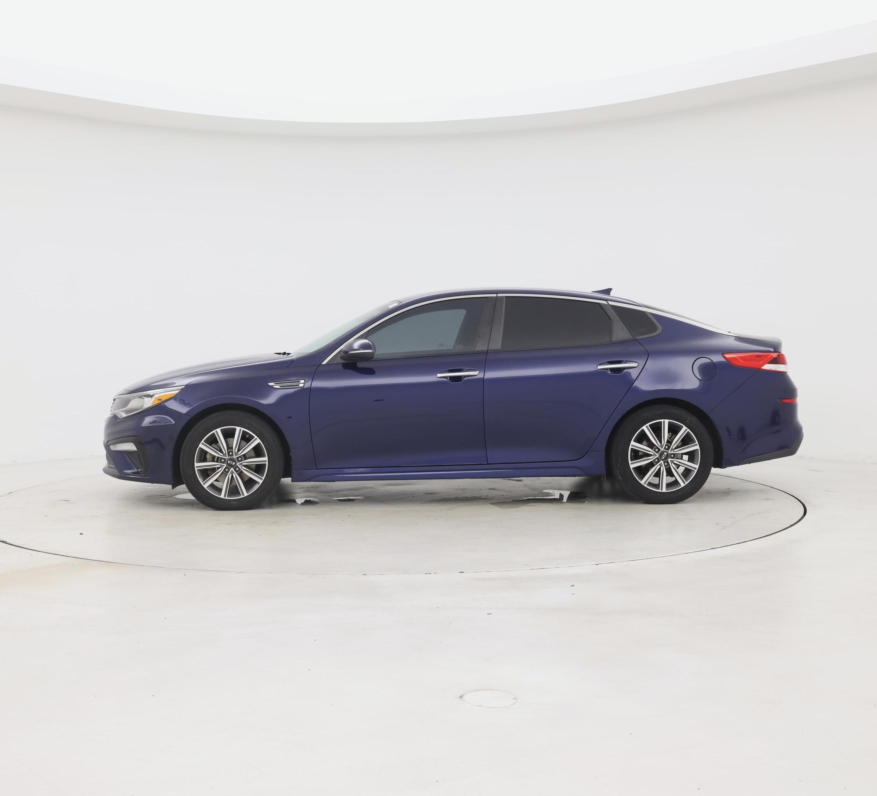 Thumbnail: 2019 Kia Optima - 3