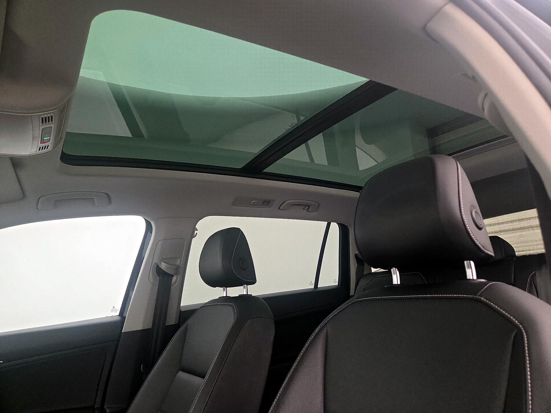 Thumbnail: 2021 Volkswagen Tiguan - 20