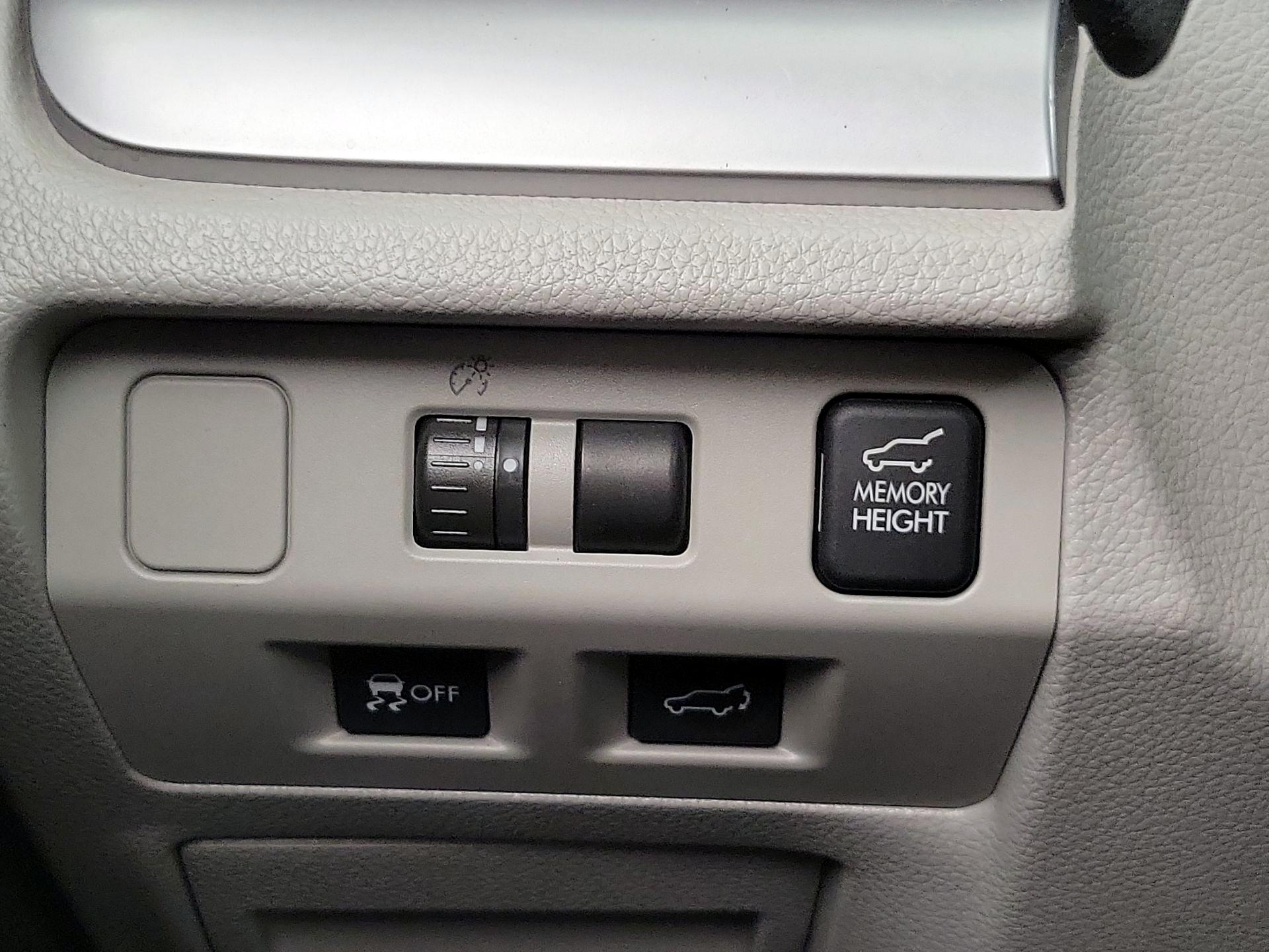 Thumbnail: 2015 Subaru Forester - 13