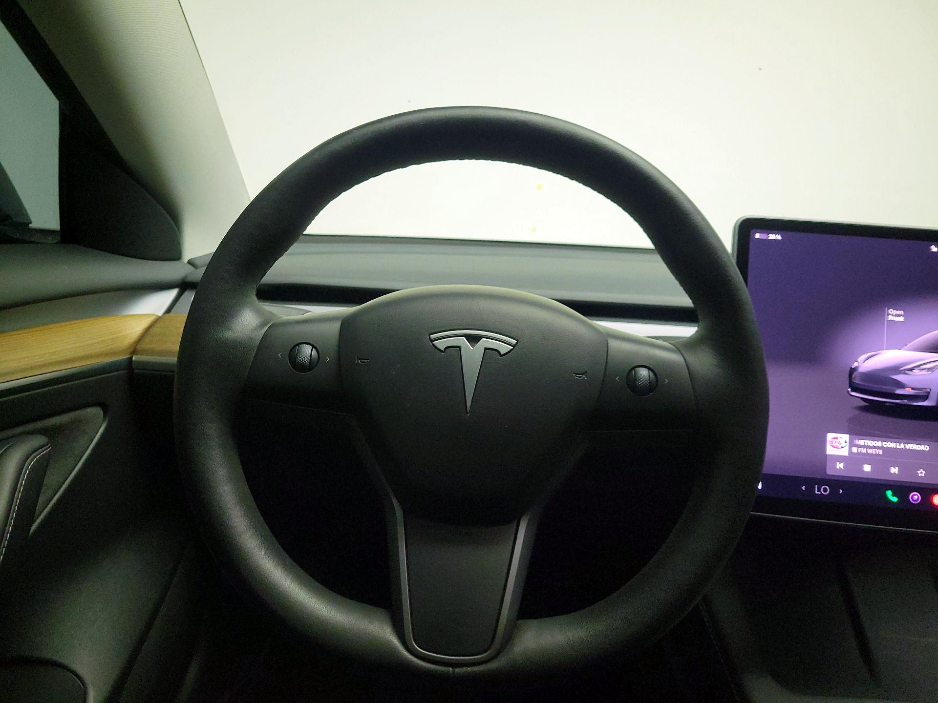 Thumbnail: 2023 Tesla Model 3 - 10