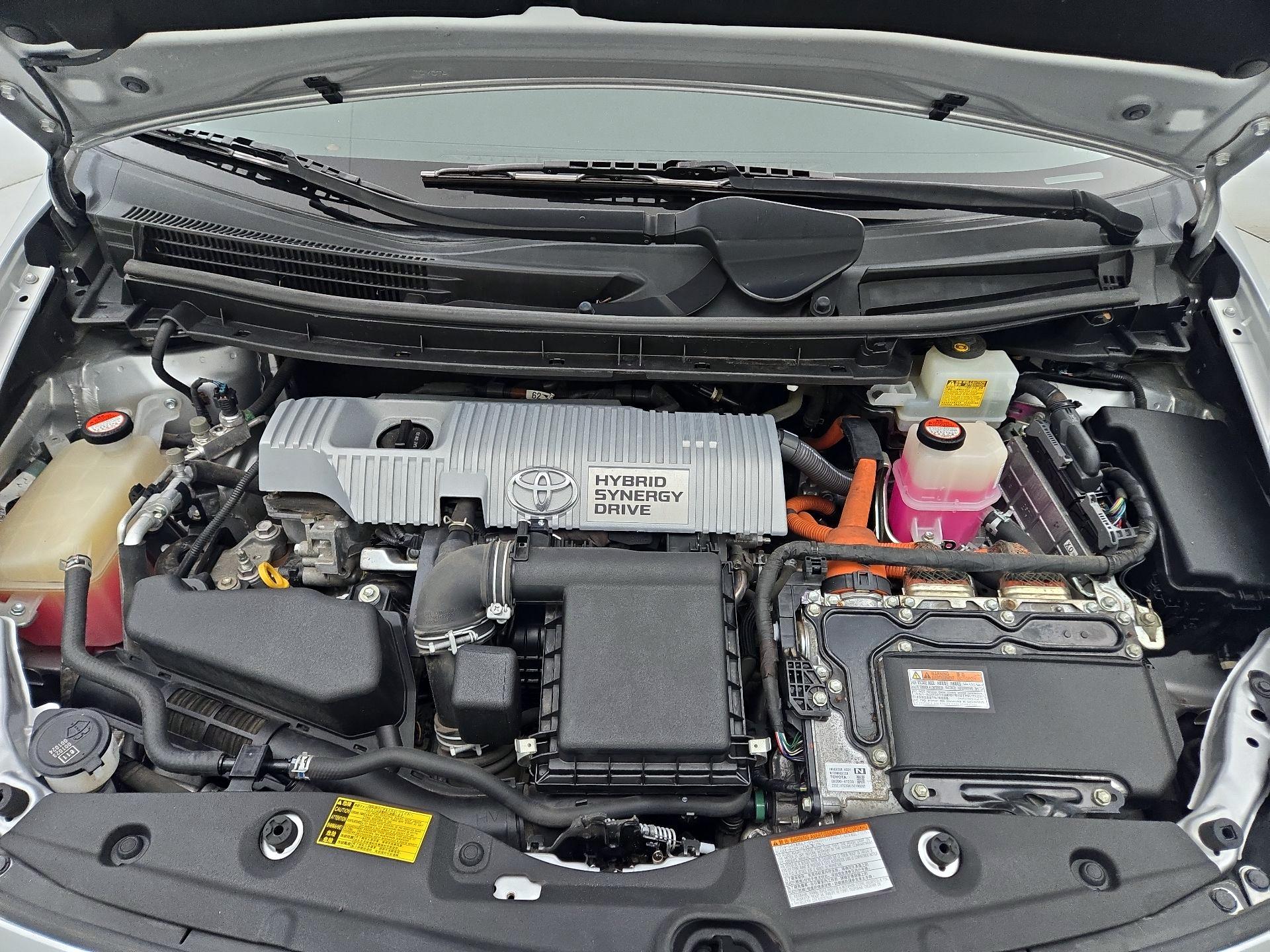 Thumbnail: 2015 Toyota Prius - 20