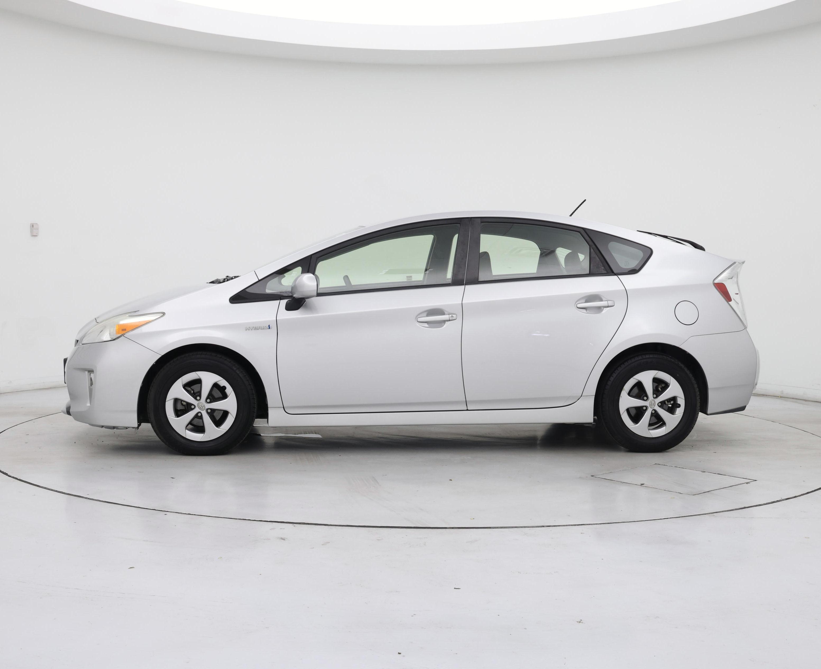 Thumbnail: 2015 Toyota Prius - 3