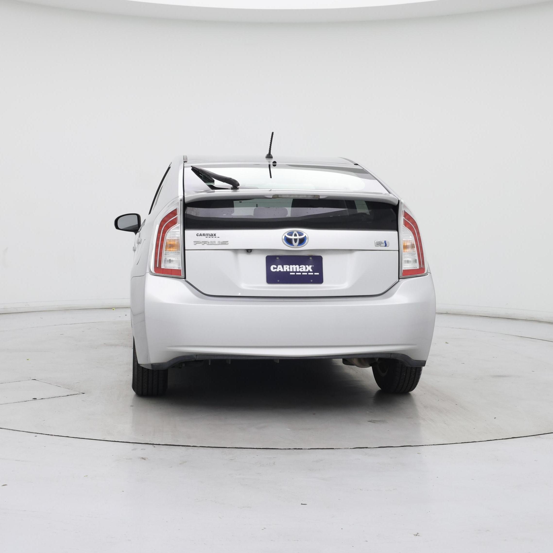 Thumbnail: 2015 Toyota Prius - 6