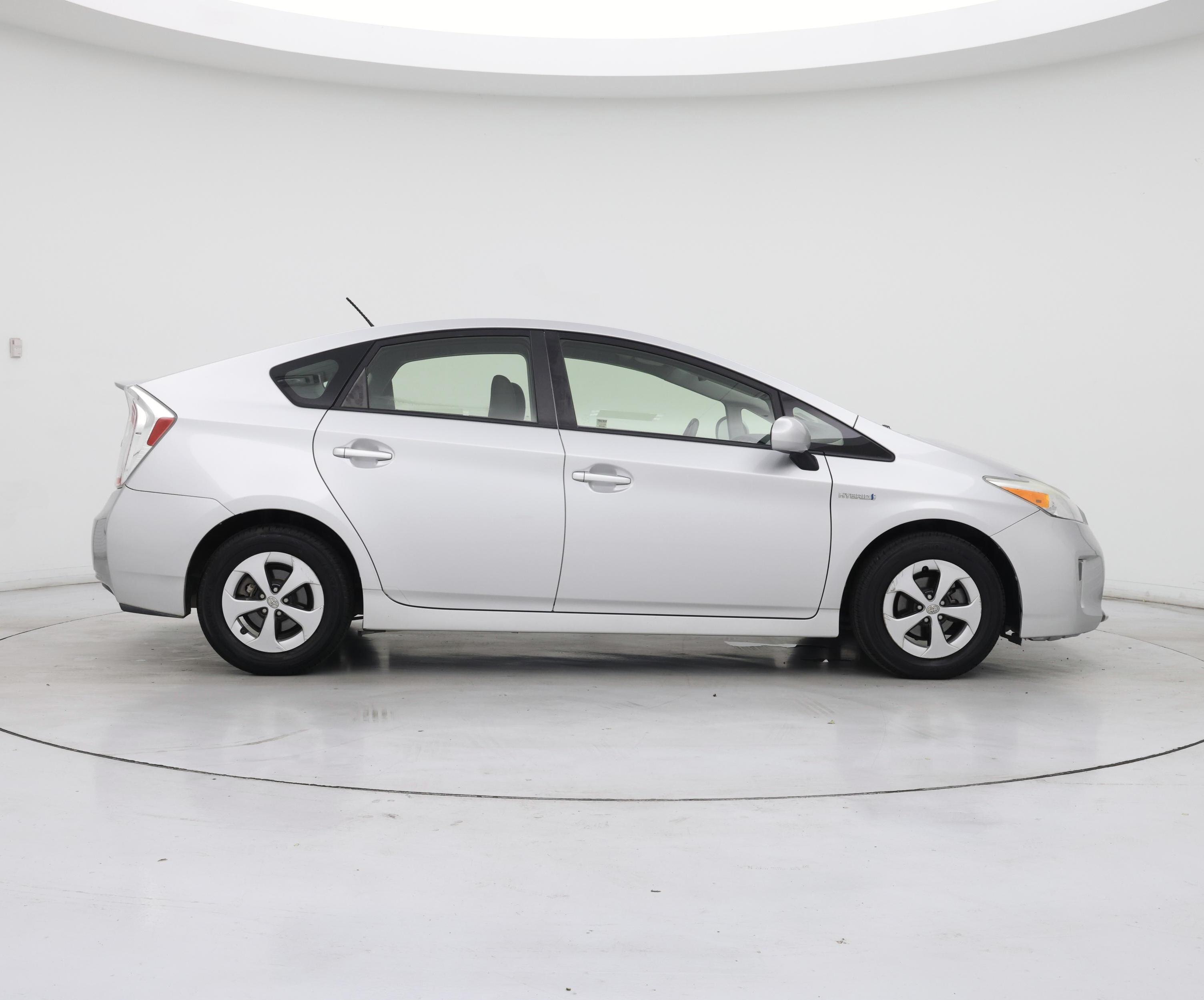Thumbnail: 2015 Toyota Prius - 7