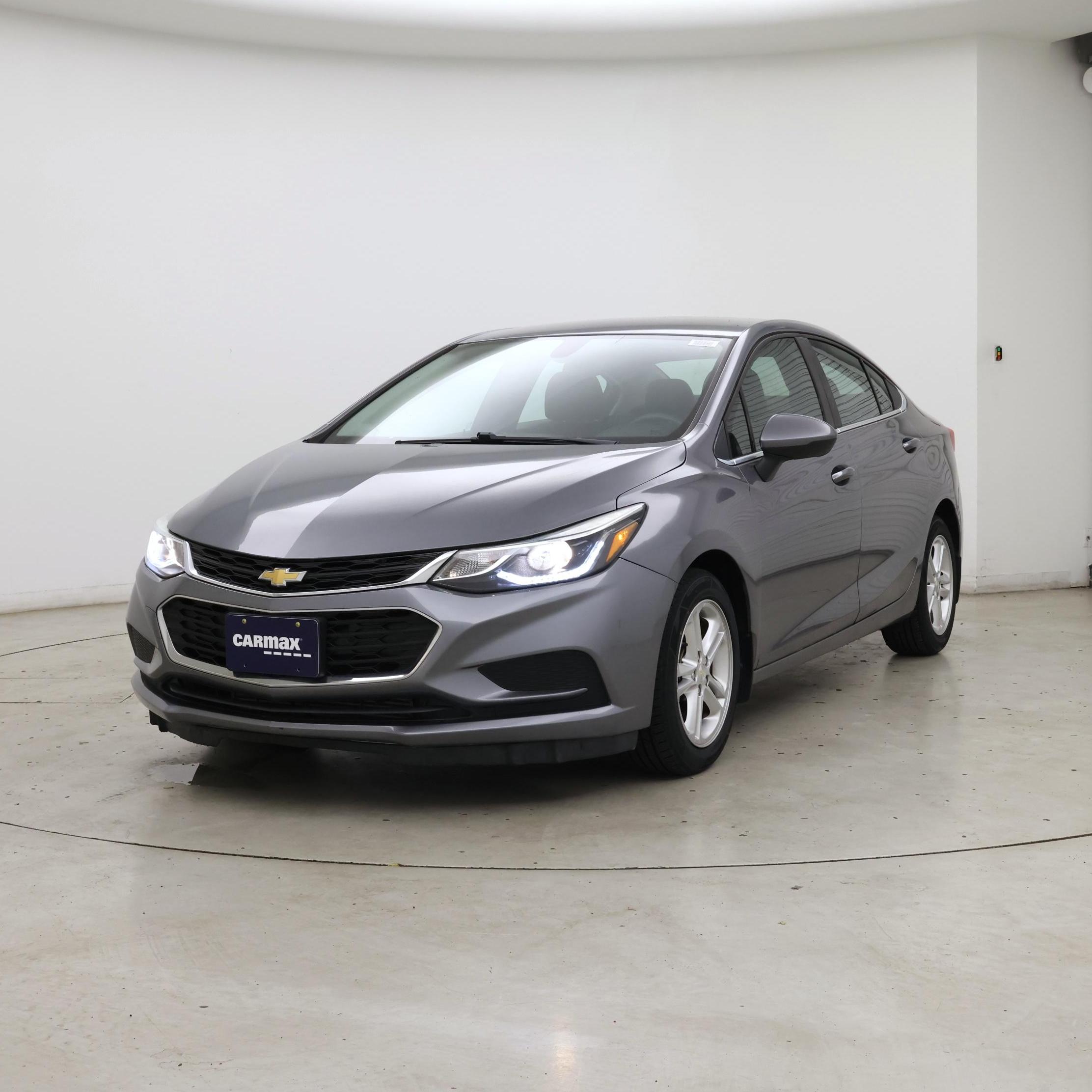 Thumbnail: 2018 Chevrolet Cruze - 4