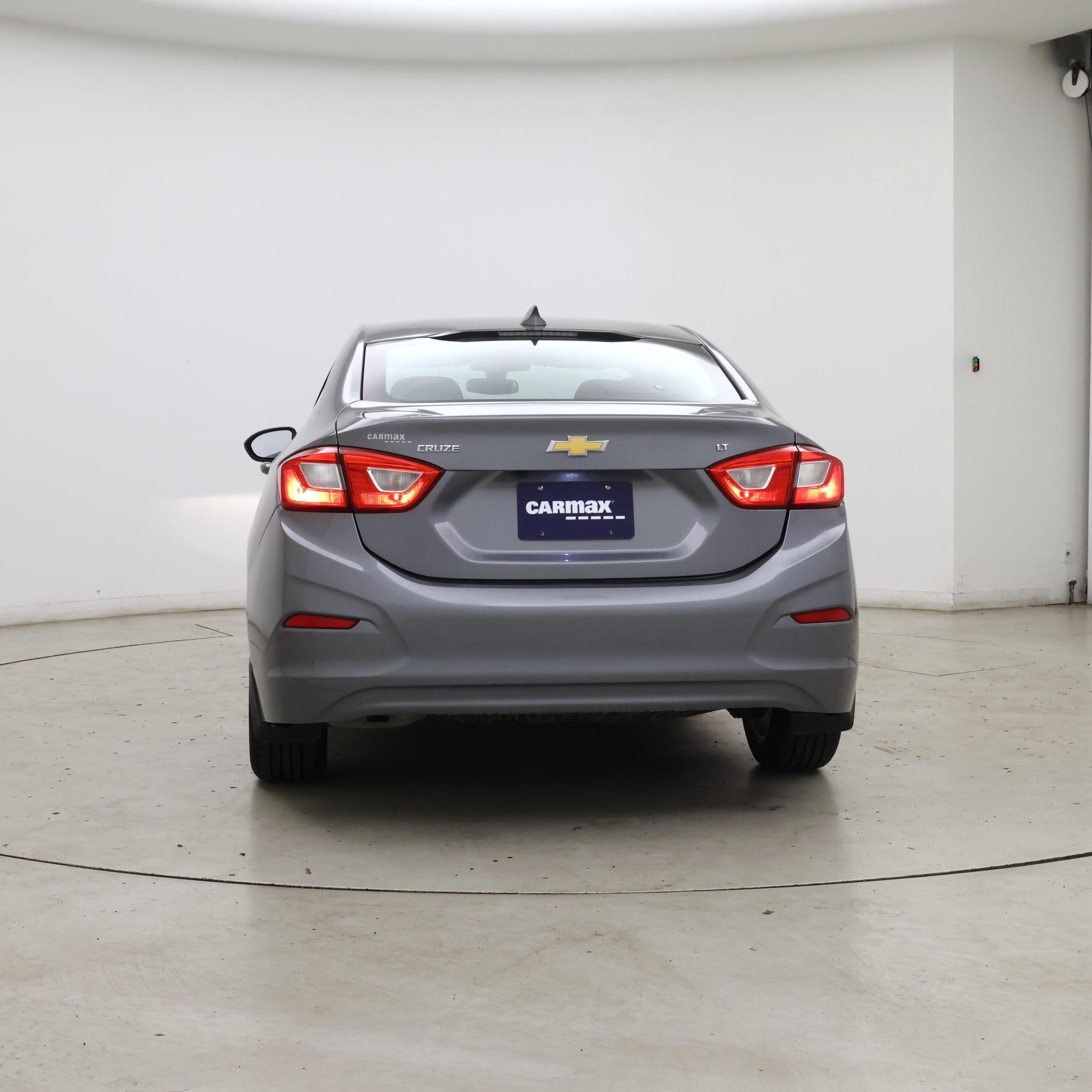 Thumbnail: 2018 Chevrolet Cruze - 6
