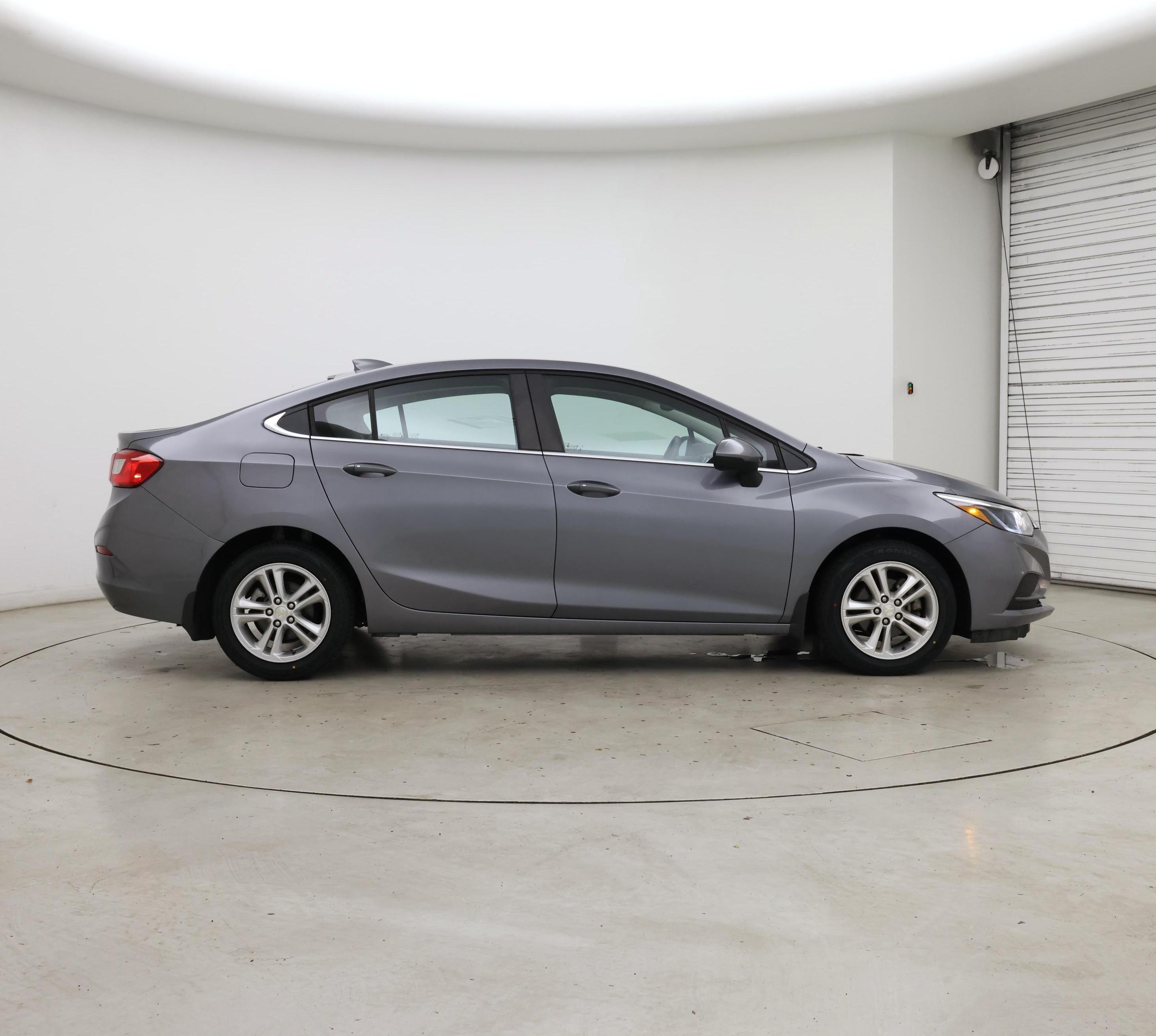 Thumbnail: 2018 Chevrolet Cruze - 7