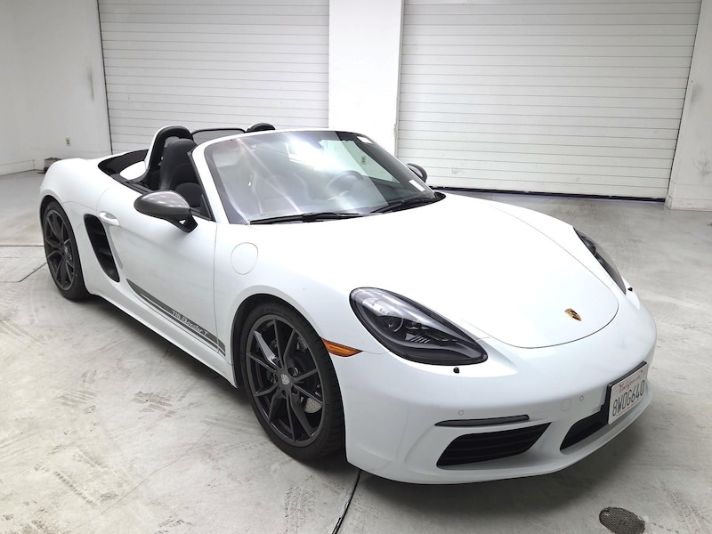 2021 Porsche 718 Boxster T