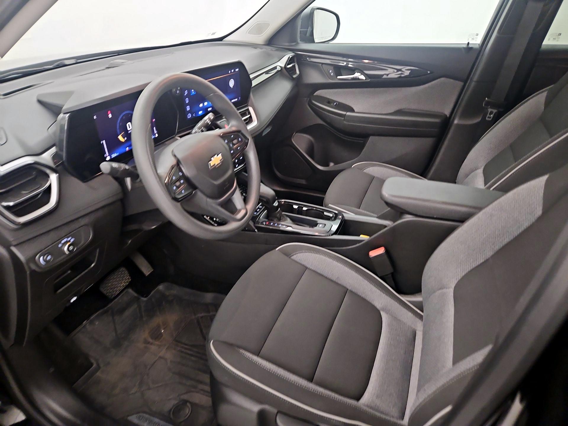 Thumbnail: 2025 Chevrolet TrailBlazer - 11