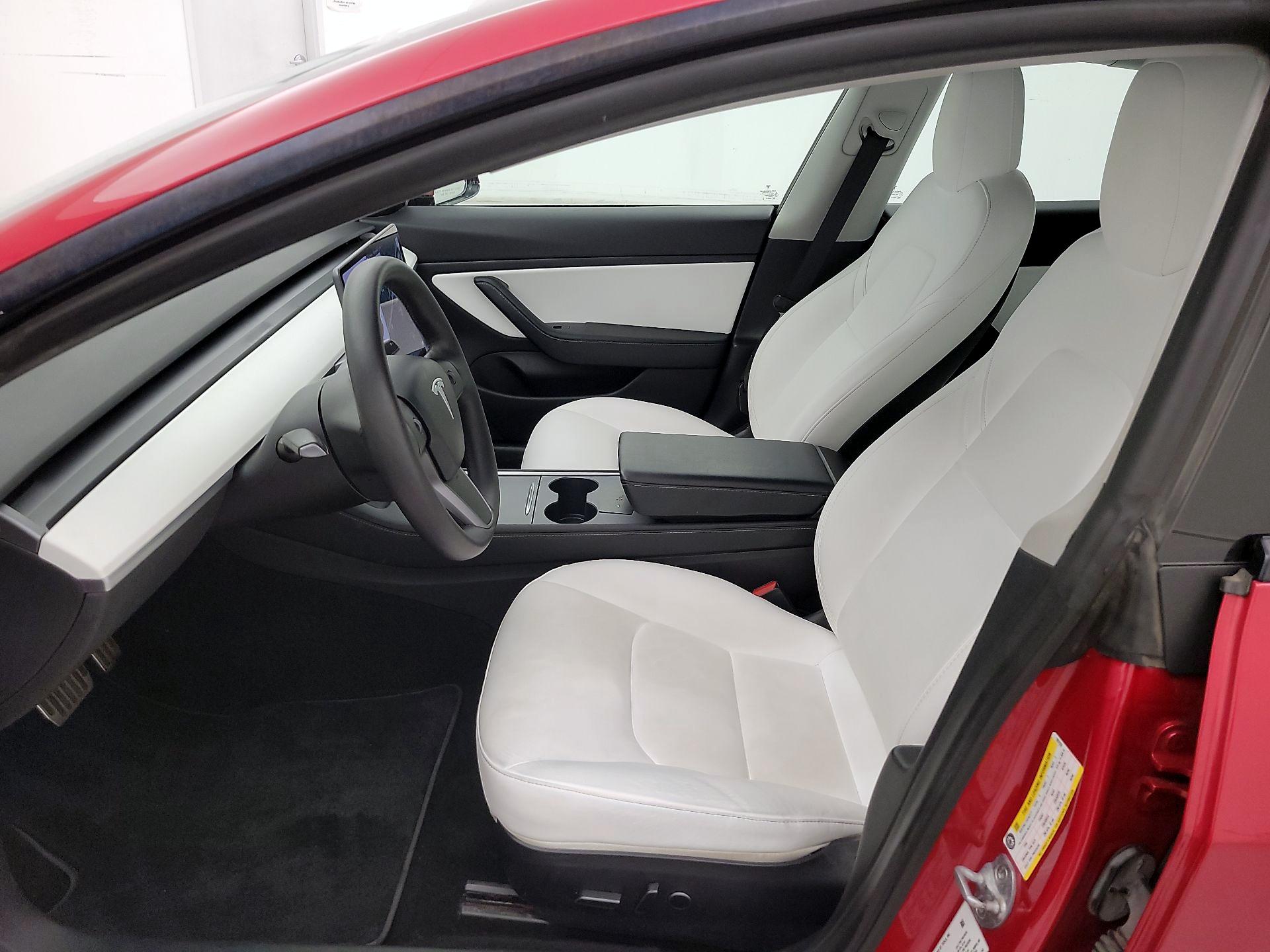 Thumbnail: 2021 Tesla Model 3 - 11