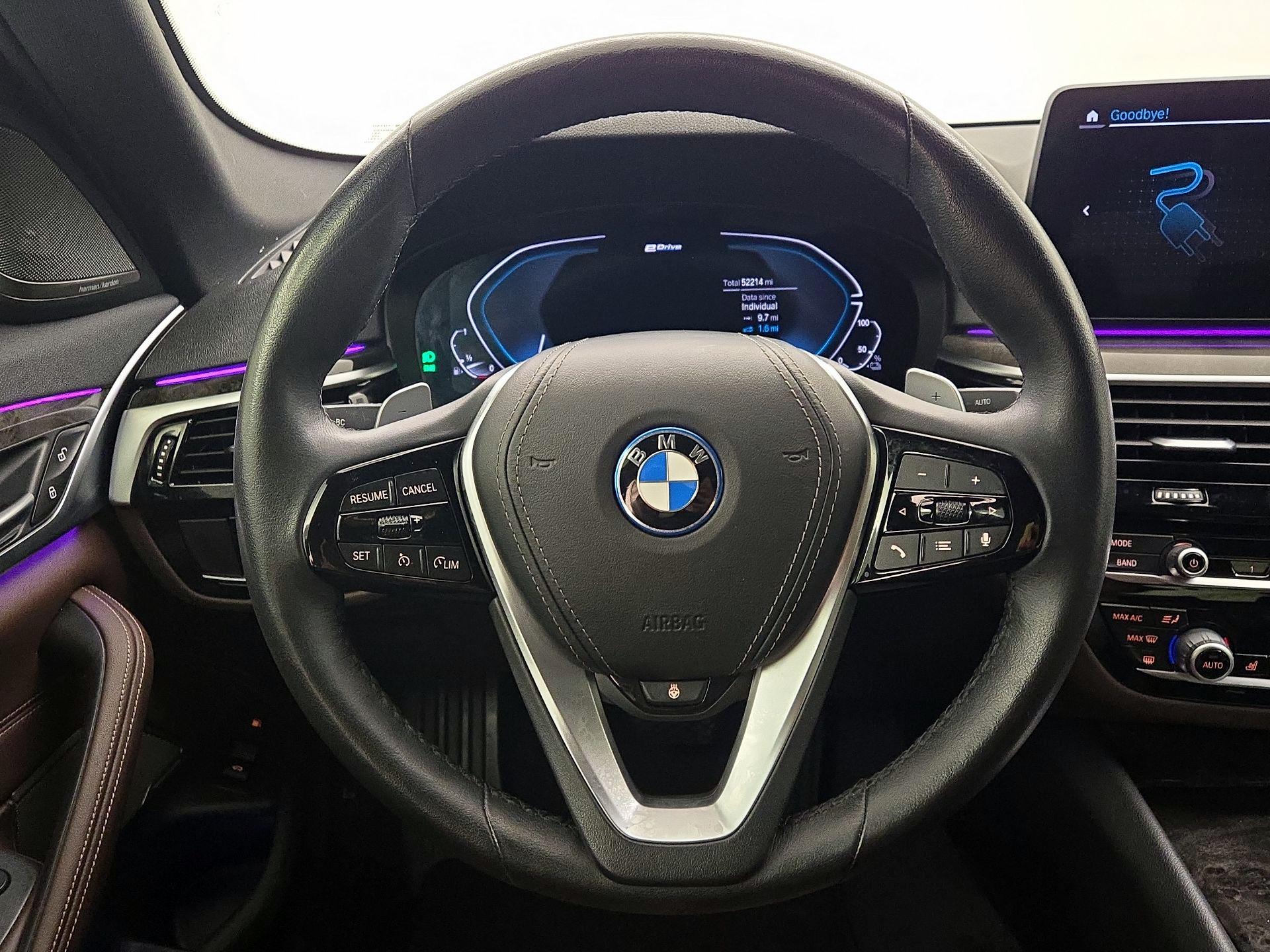 Thumbnail: 2022 BMW 5 Series - 10