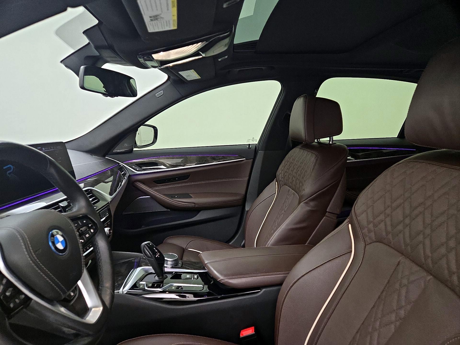 Thumbnail: 2022 BMW 5 Series - 20