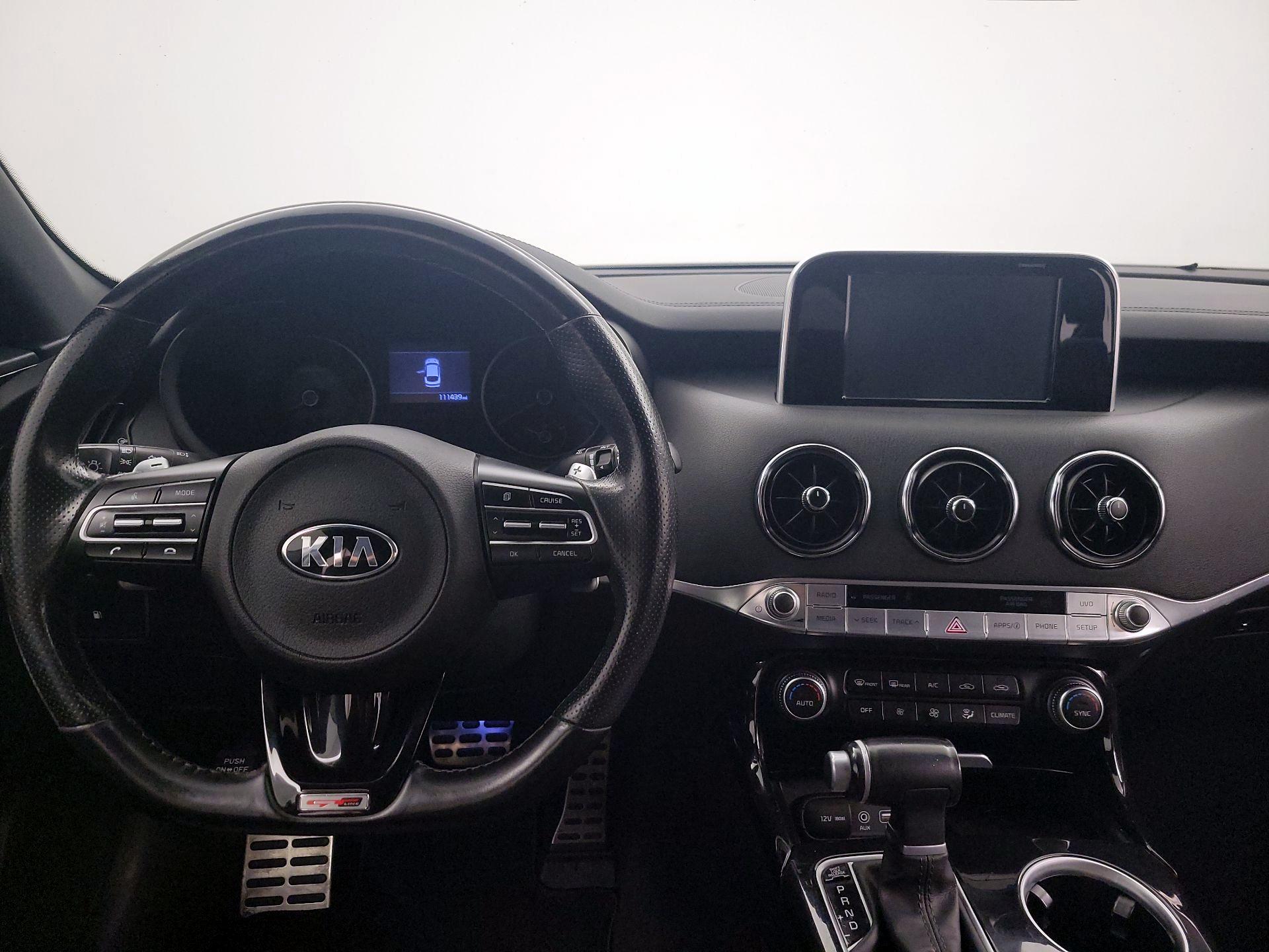 Thumbnail: 2020 Kia Stinger - 9