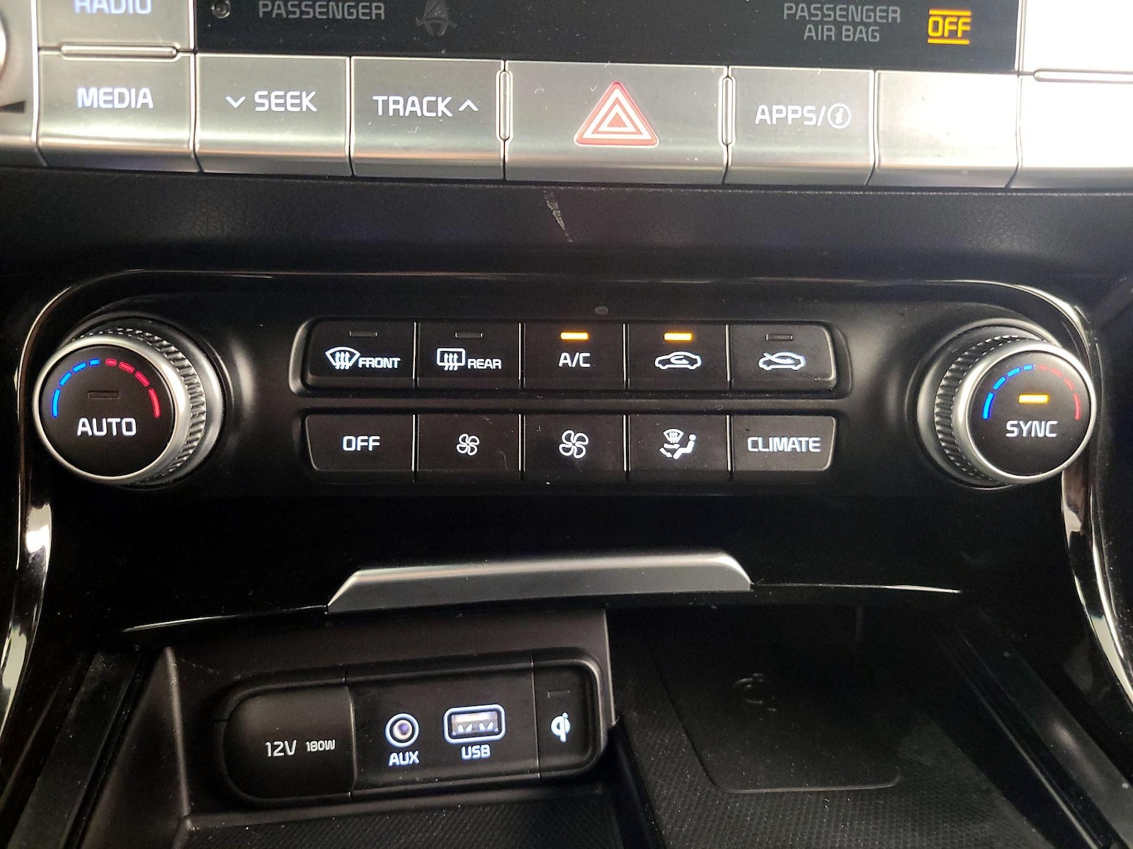 2020 Kia Stinger GT-Line - Photo 17