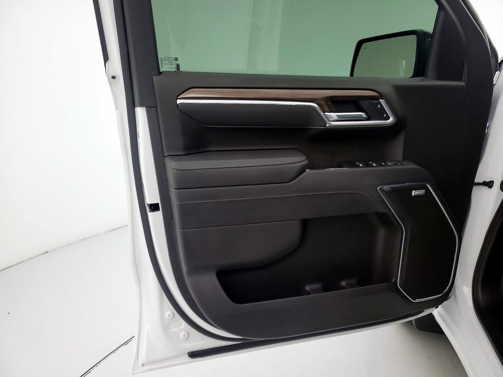 2025 Chevrolet Silverado 1500 RST - Photo 13