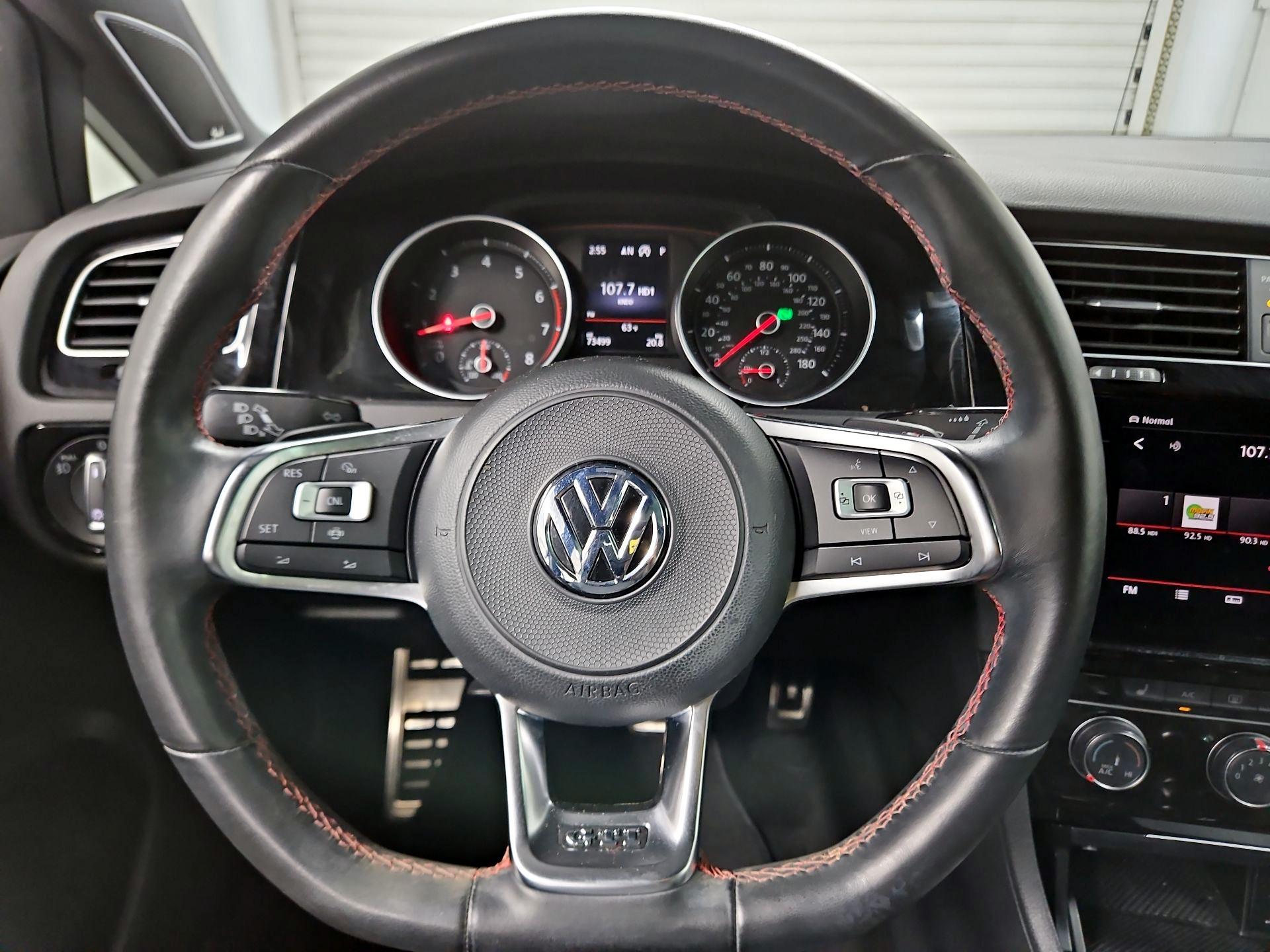 Thumbnail: 2019 Volkswagen Golf - 10