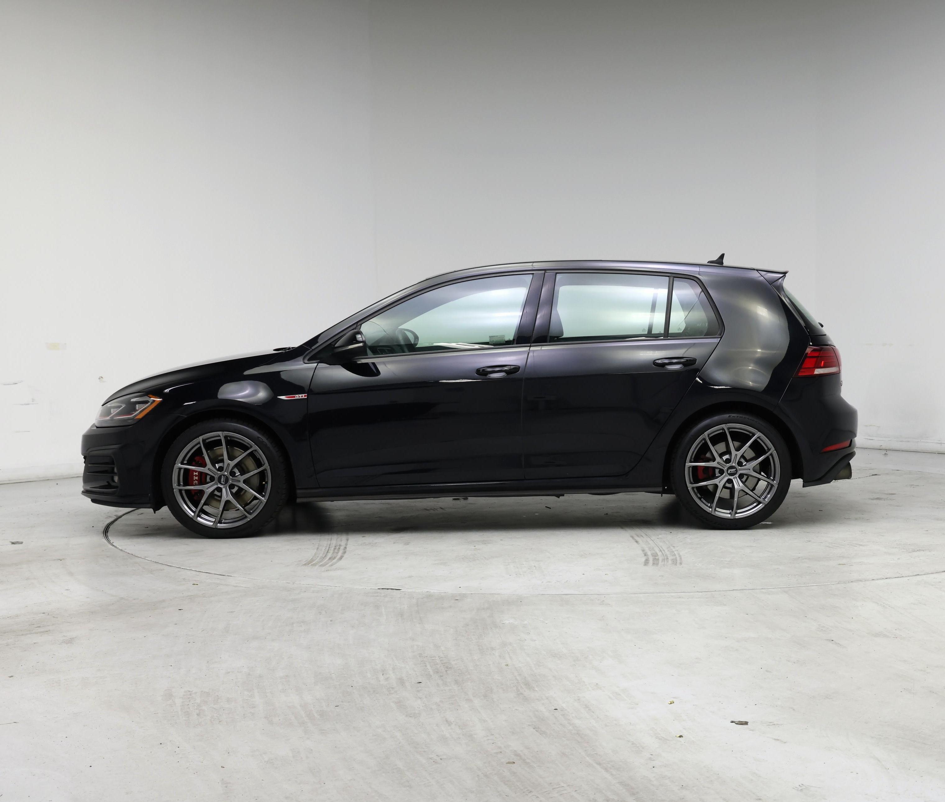 Thumbnail: 2019 Volkswagen Golf - 3