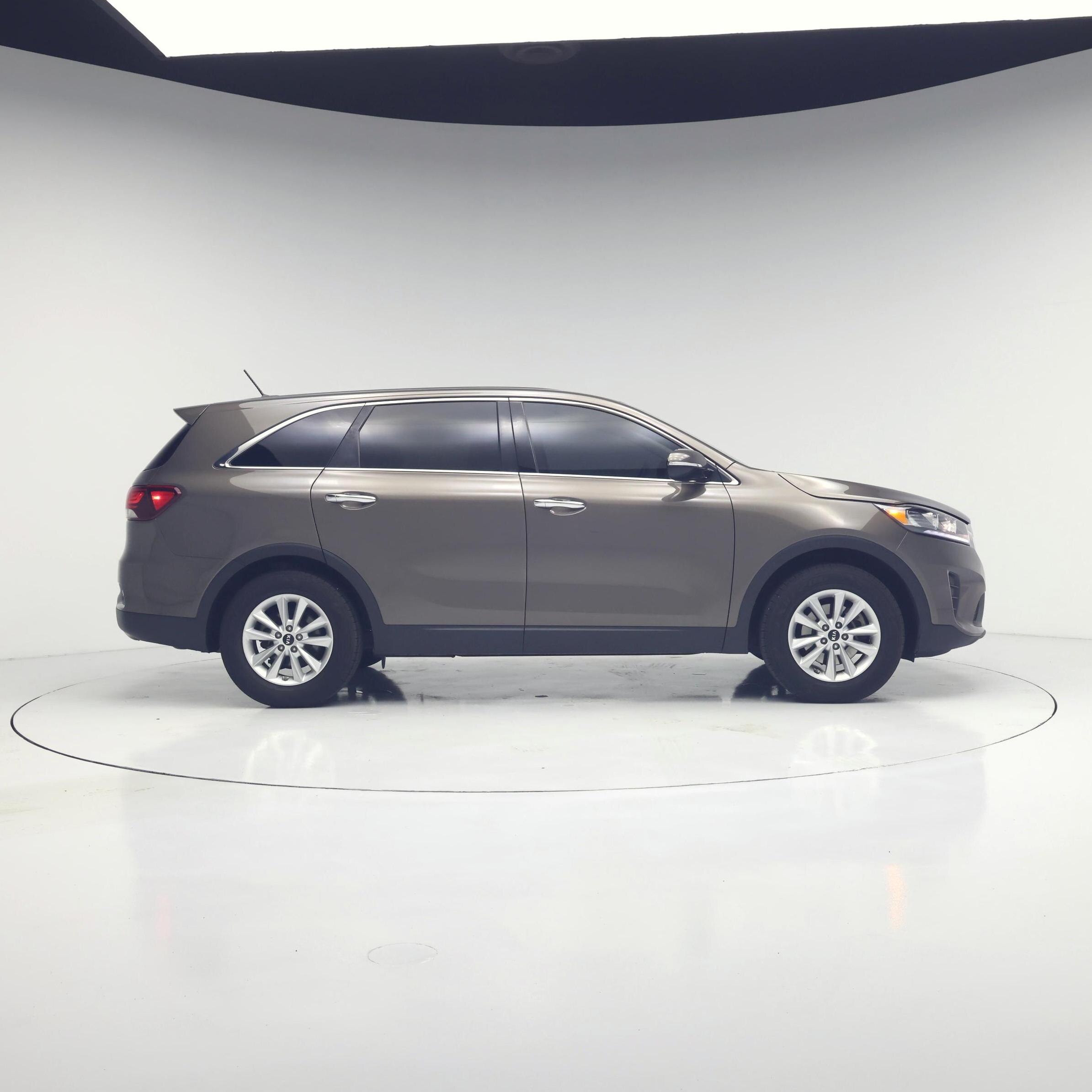 Thumbnail: 2019 Kia Sorento - 7