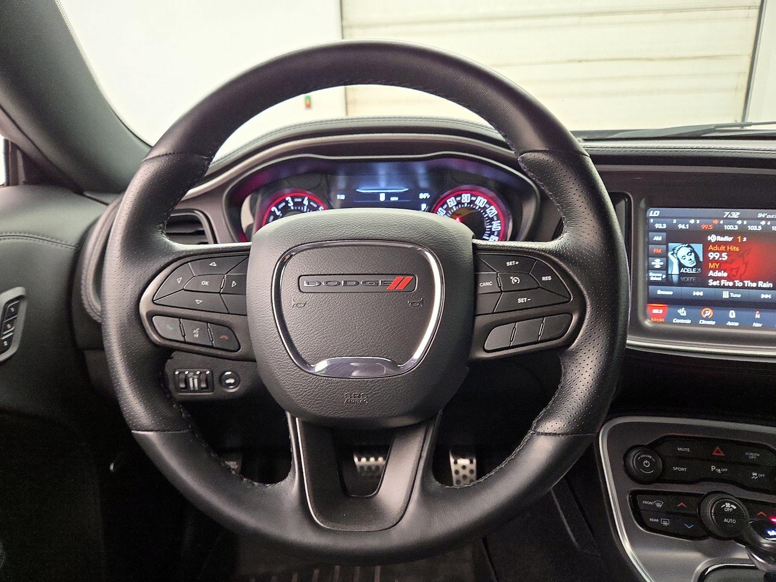 2022 Dodge Challenger SXT - Photo 11