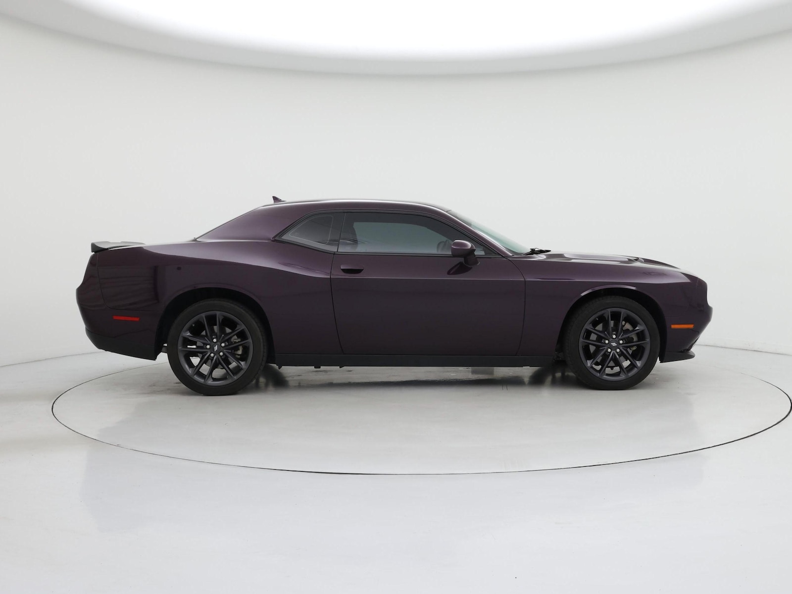2022 Dodge Challenger SXT - Photo 8
