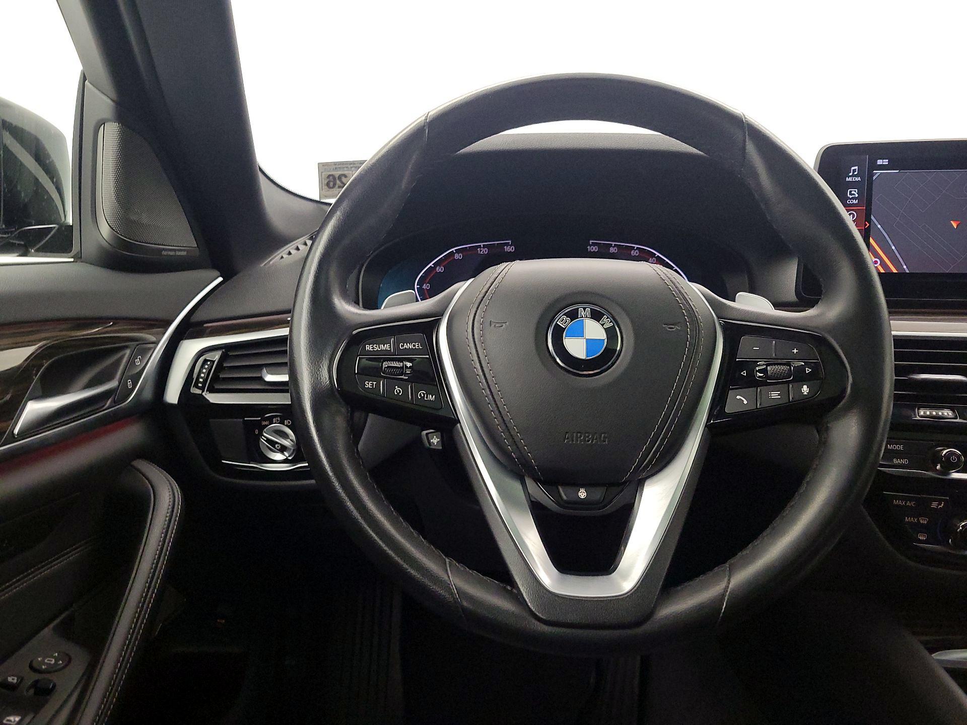 Thumbnail: 2022 BMW 5 Series - 10