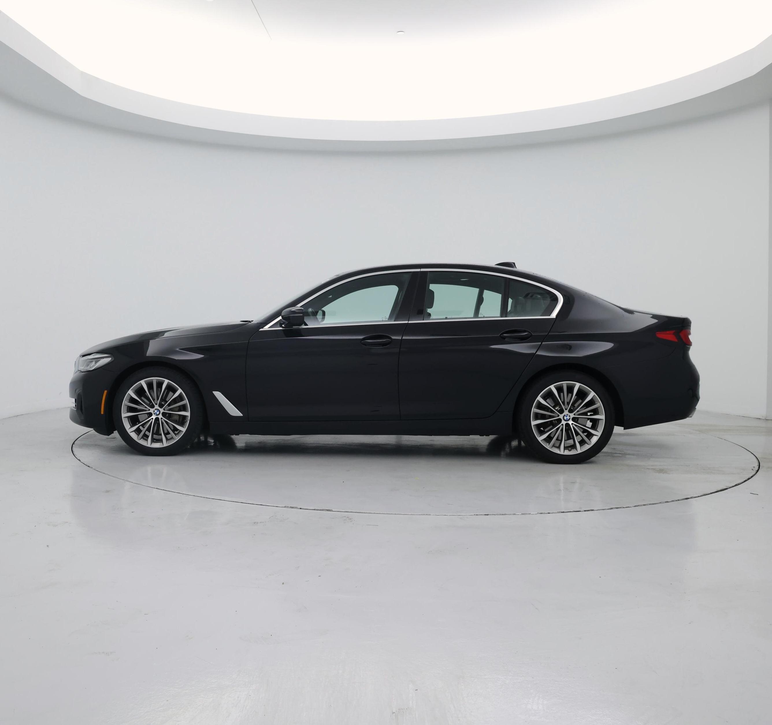 Thumbnail: 2022 BMW 5 Series - 3
