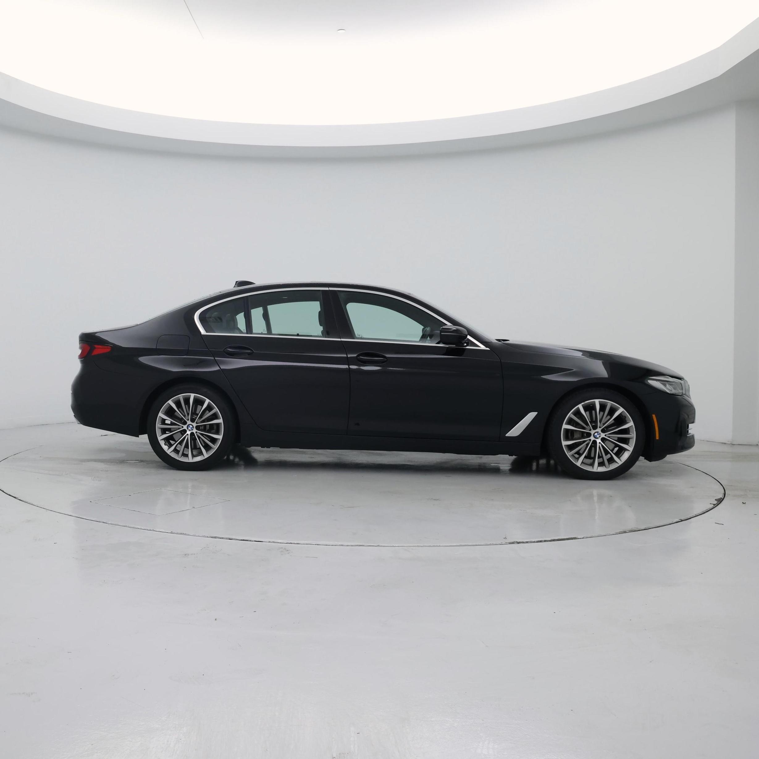 Thumbnail: 2022 BMW 5 Series - 7