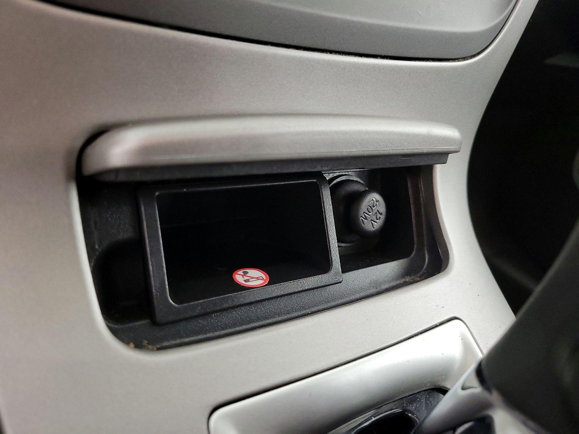 Thumbnail: 2014 Nissan Sentra - 17