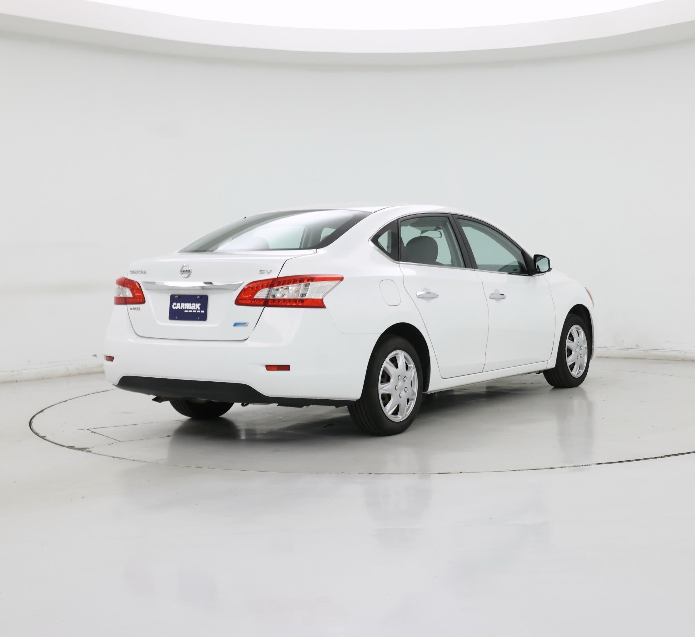Thumbnail: 2014 Nissan Sentra - 8