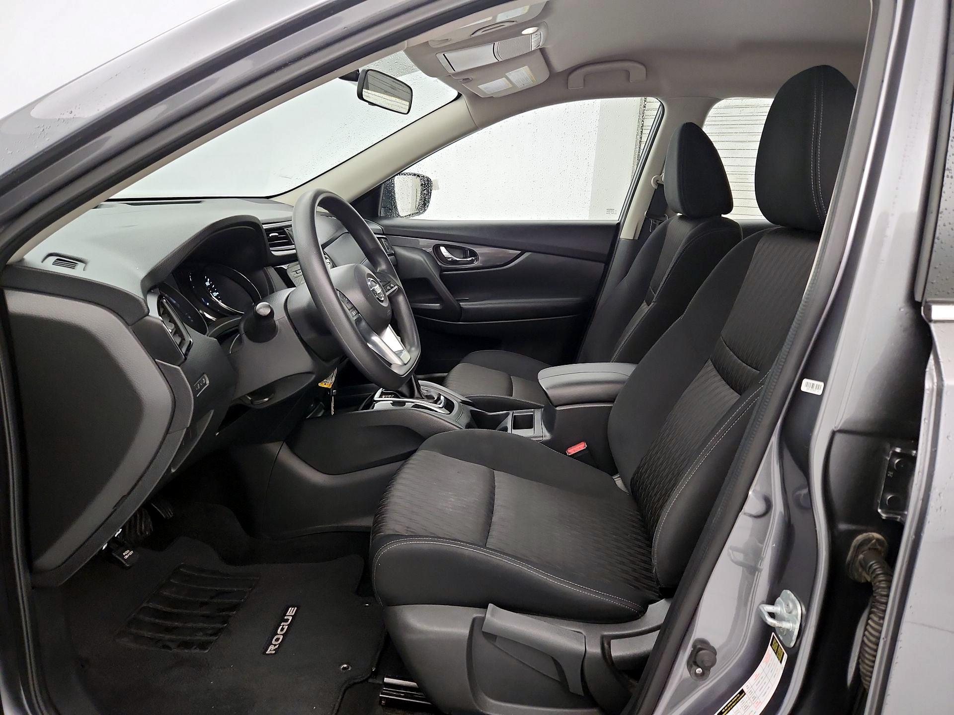 Thumbnail: 2017 Nissan Rogue - 11