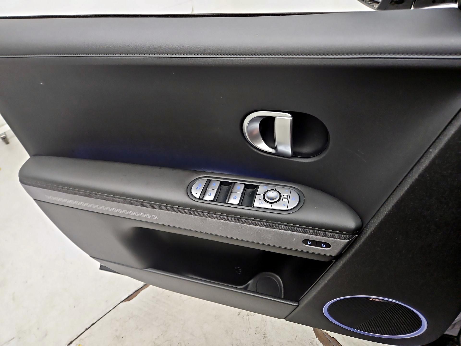 Thumbnail: 2024 Hyundai Ioniq 5 - 12