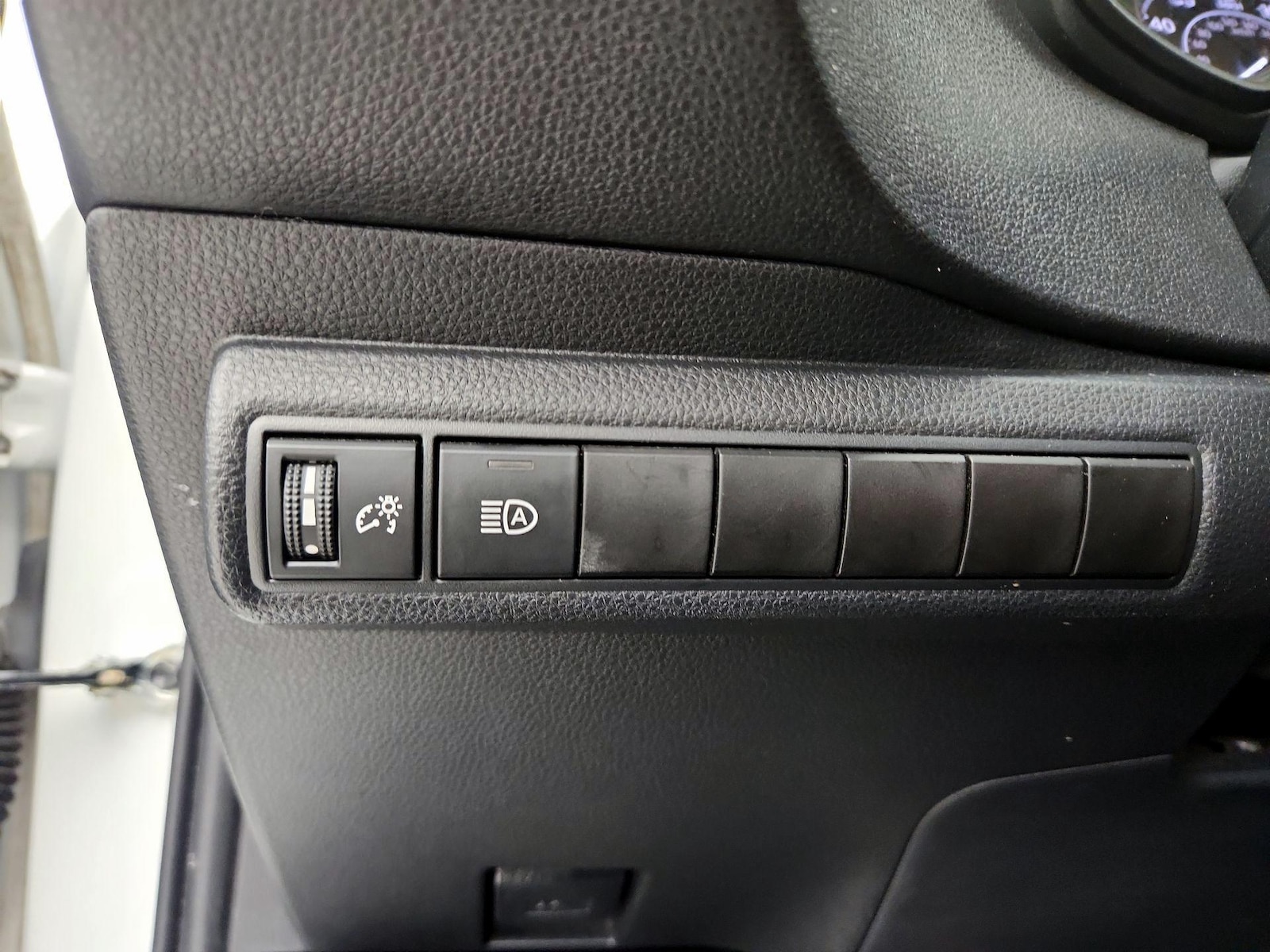 2020 Toyota Corolla LE - Photo 14