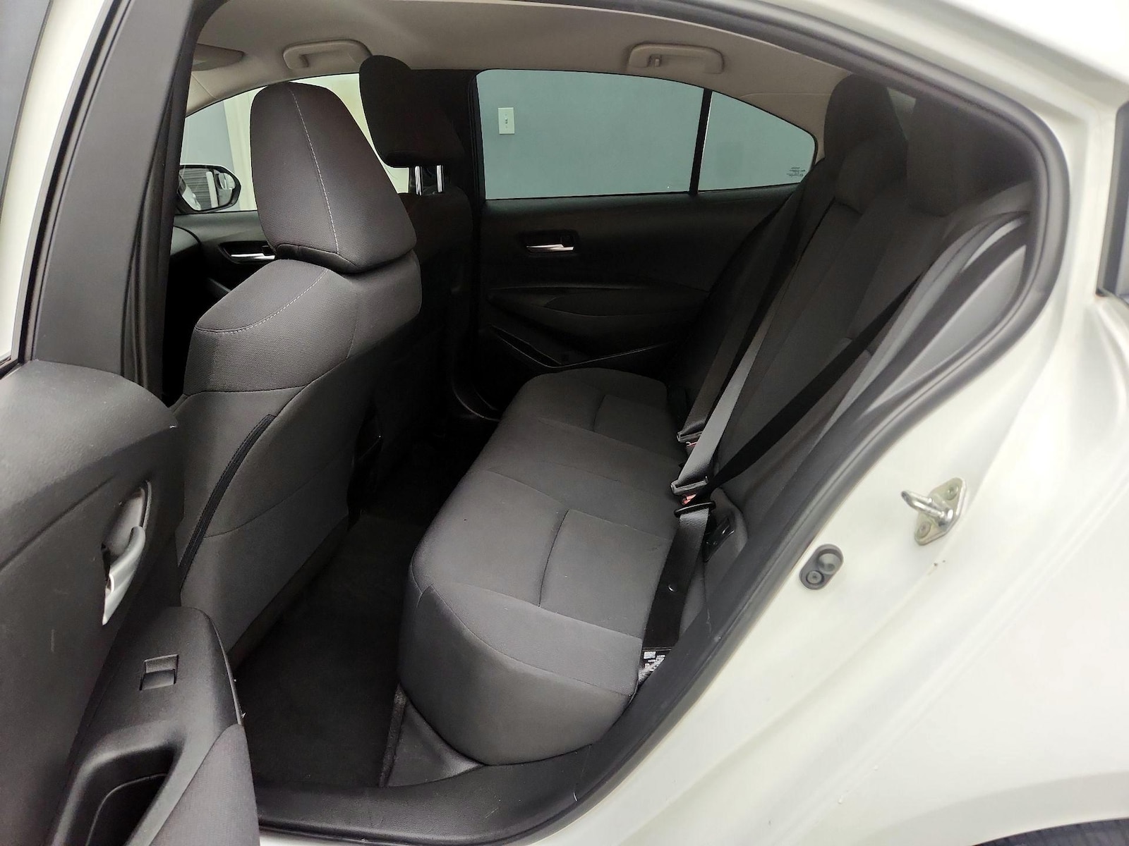 2020 Toyota Corolla LE - Photo 20