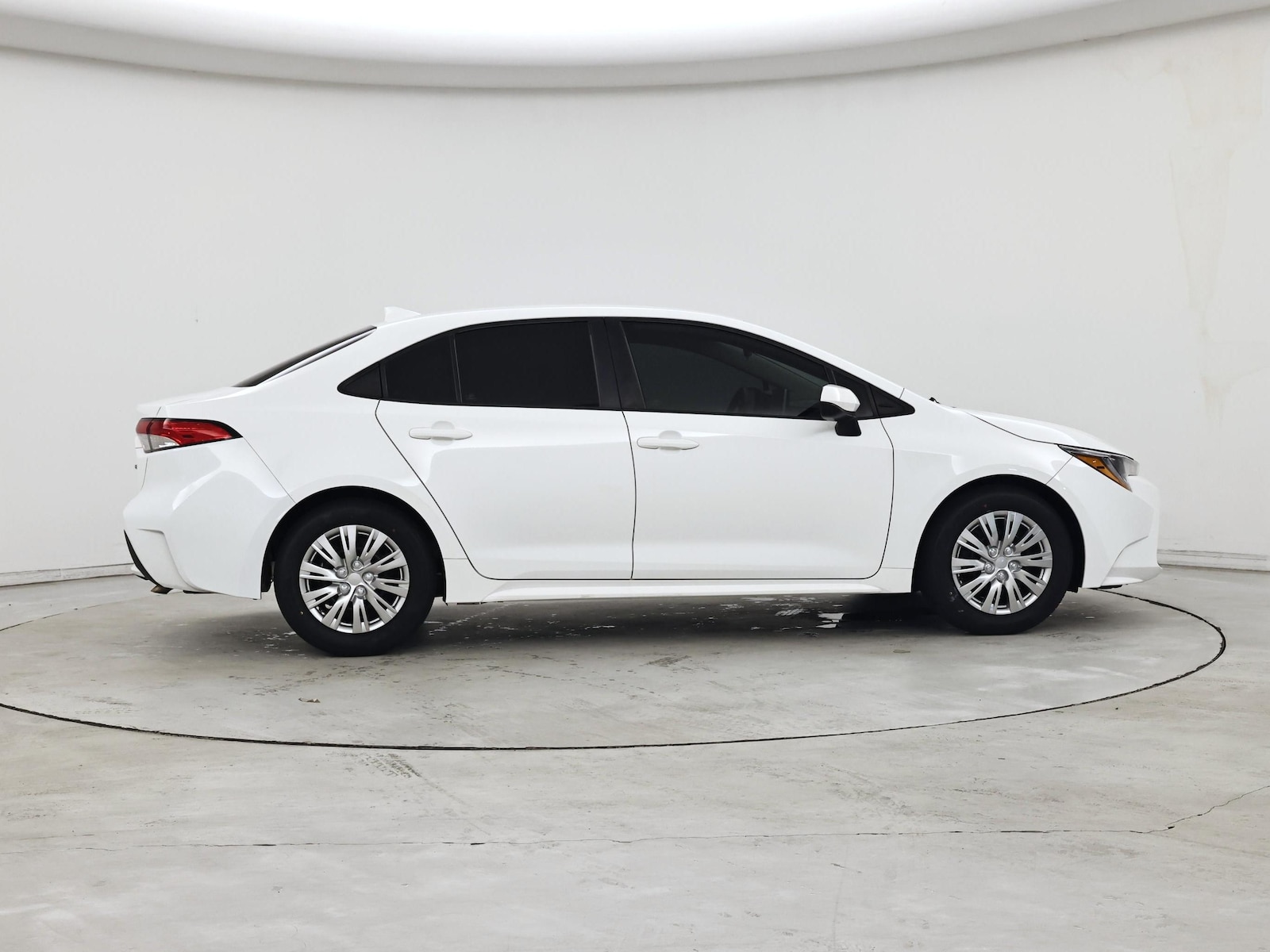 2020 Toyota Corolla LE - Photo 8