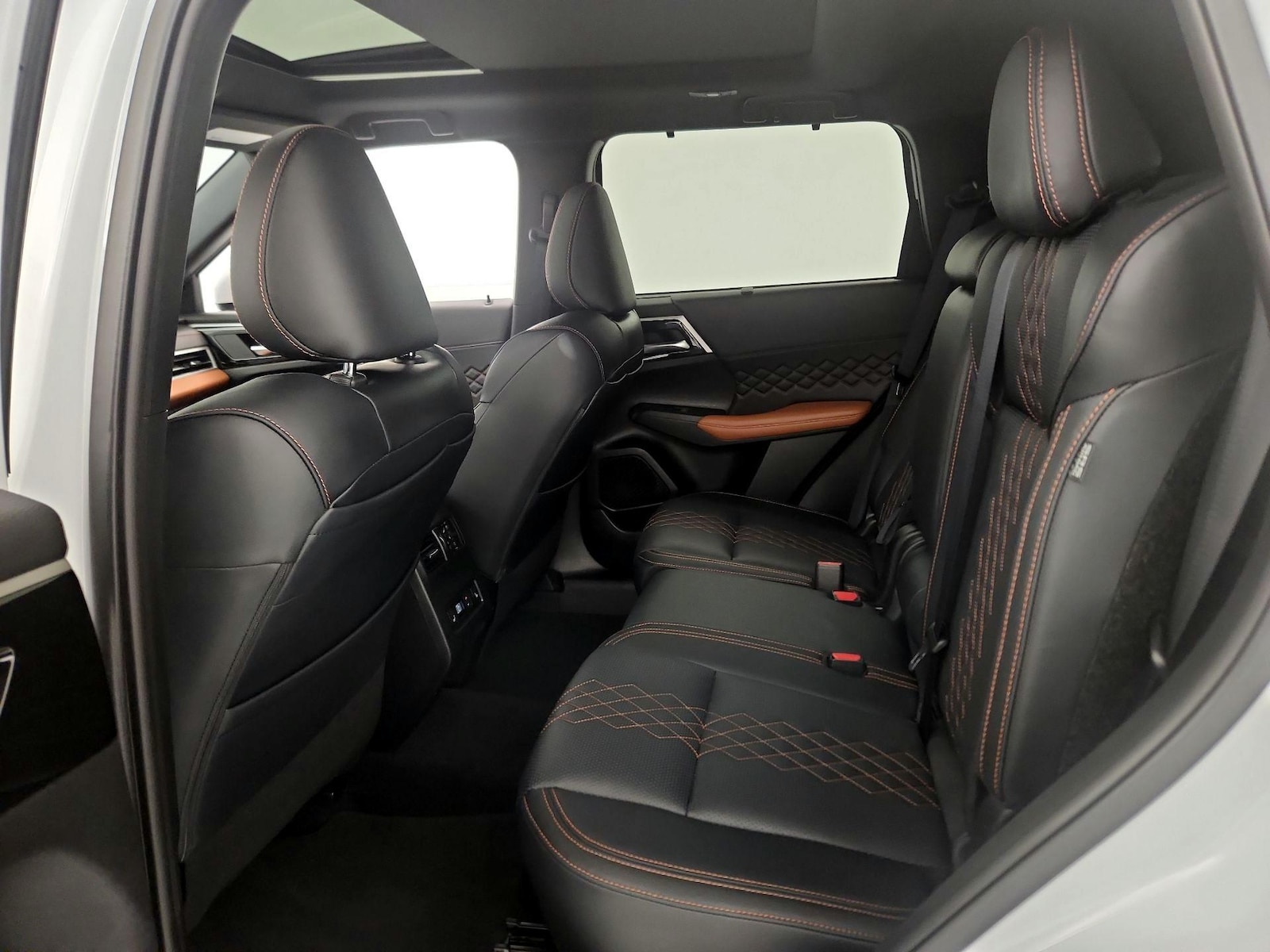 2024 Mitsubishi Outlander SEL - Photo 22
