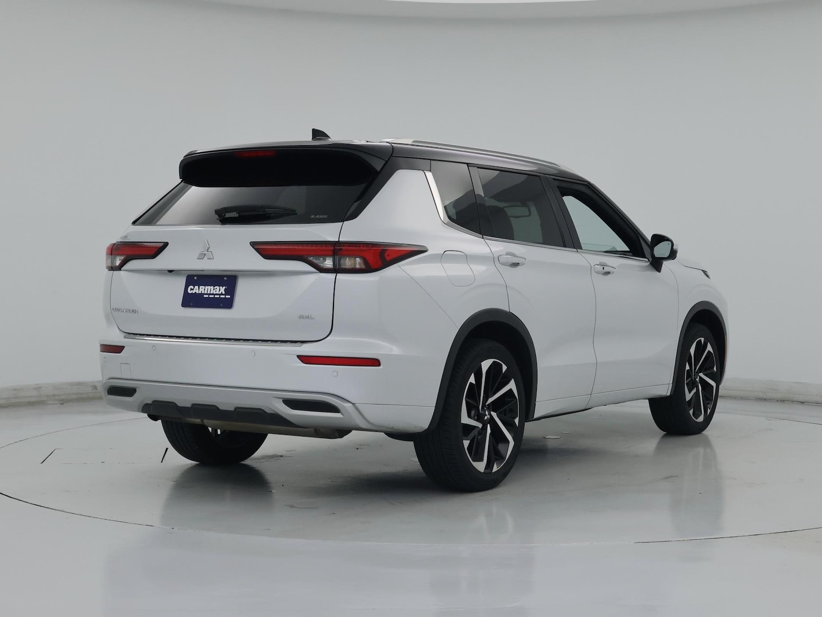 2024 Mitsubishi Outlander SEL - Photo 9