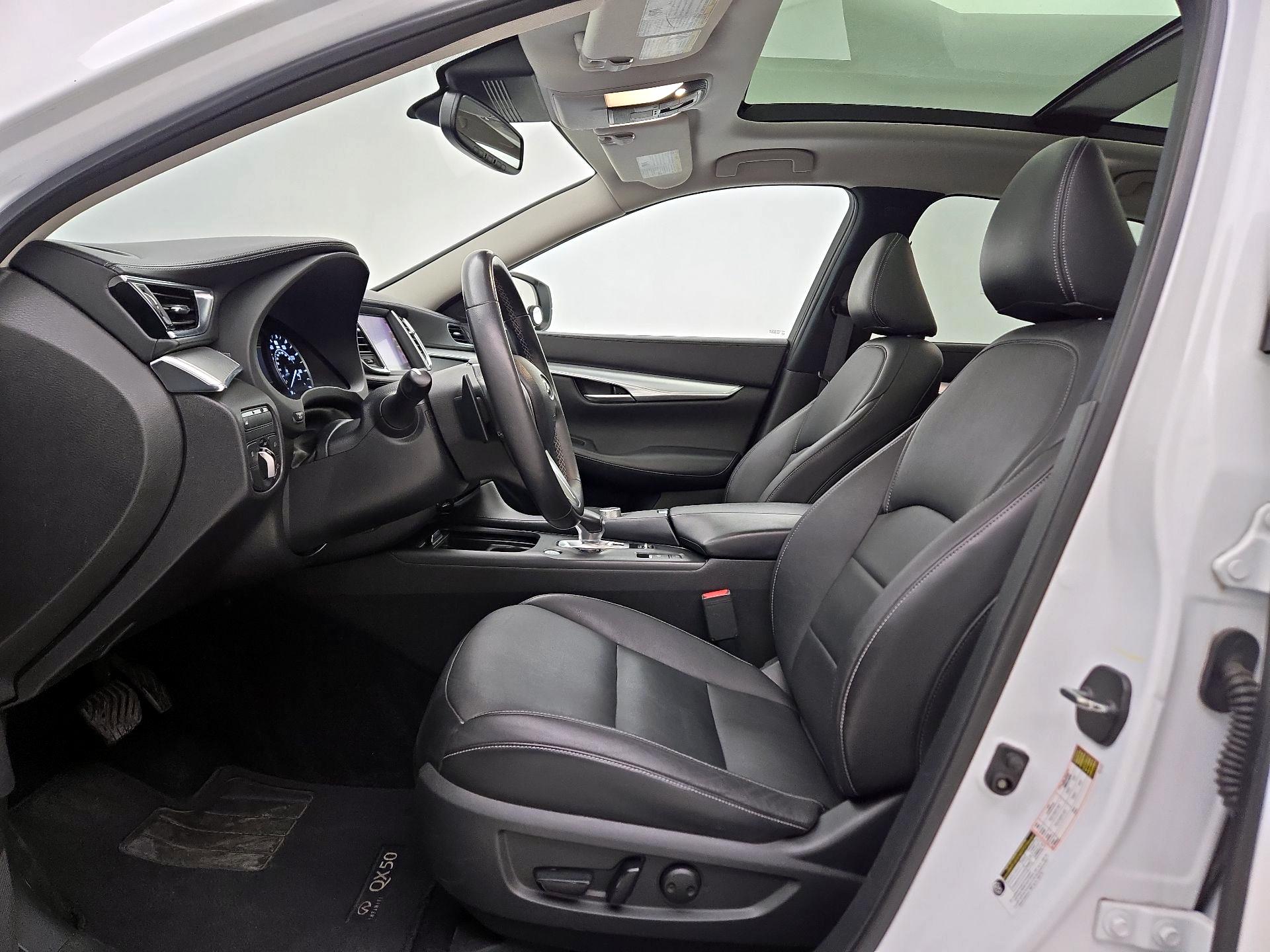 Thumbnail: 2019 INFINITI QX50 - 11