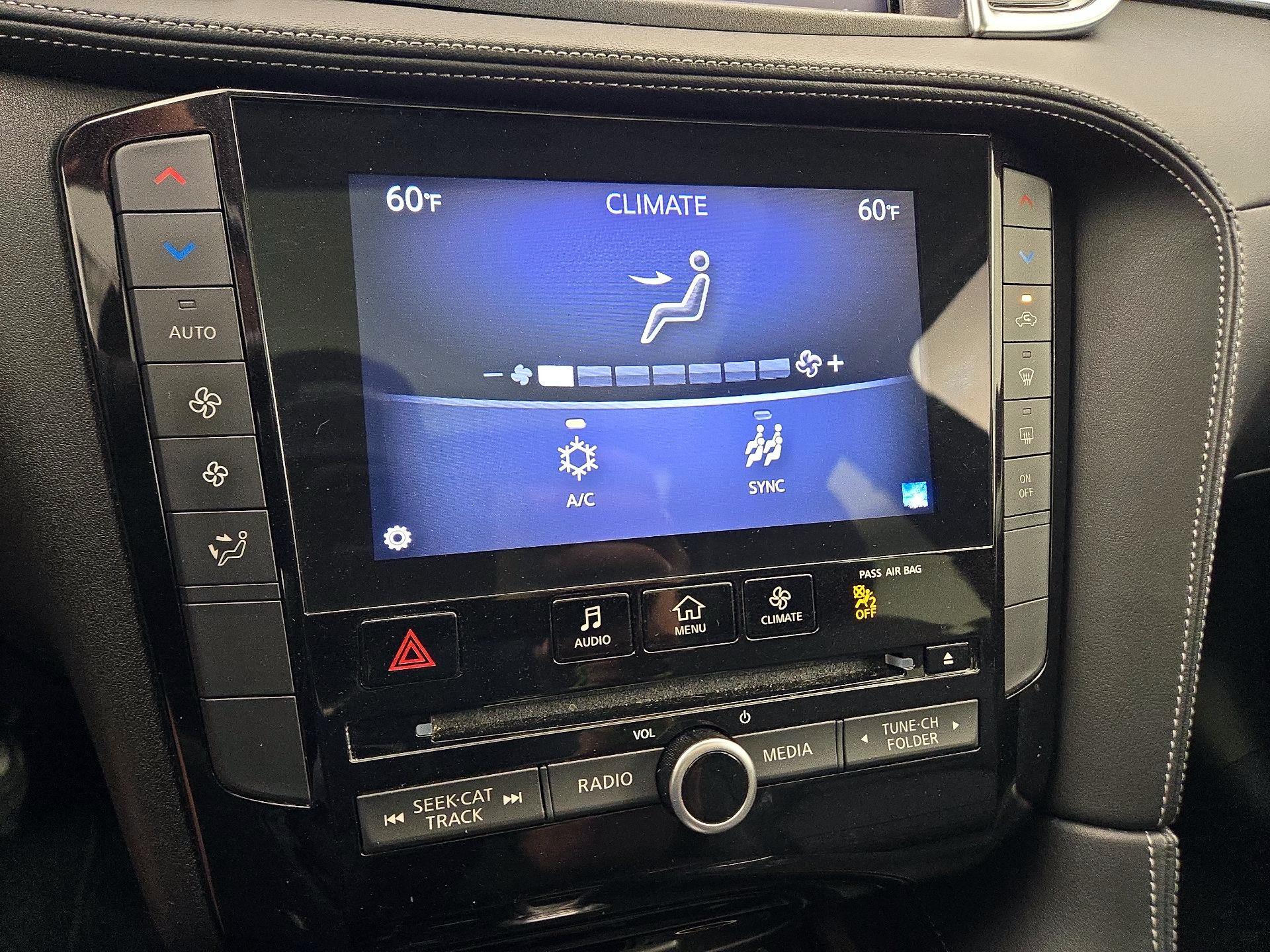 Thumbnail: 2019 INFINITI QX50 - 17