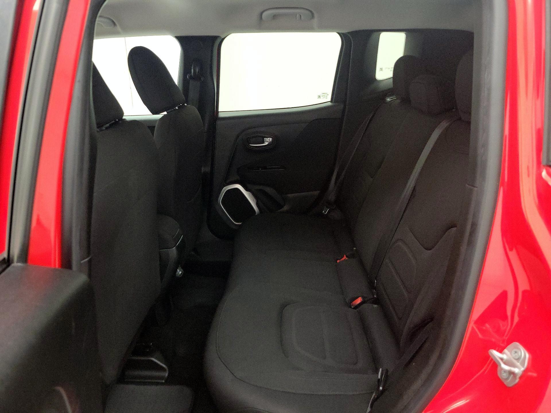 Thumbnail: 2018 Jeep Renegade - 19