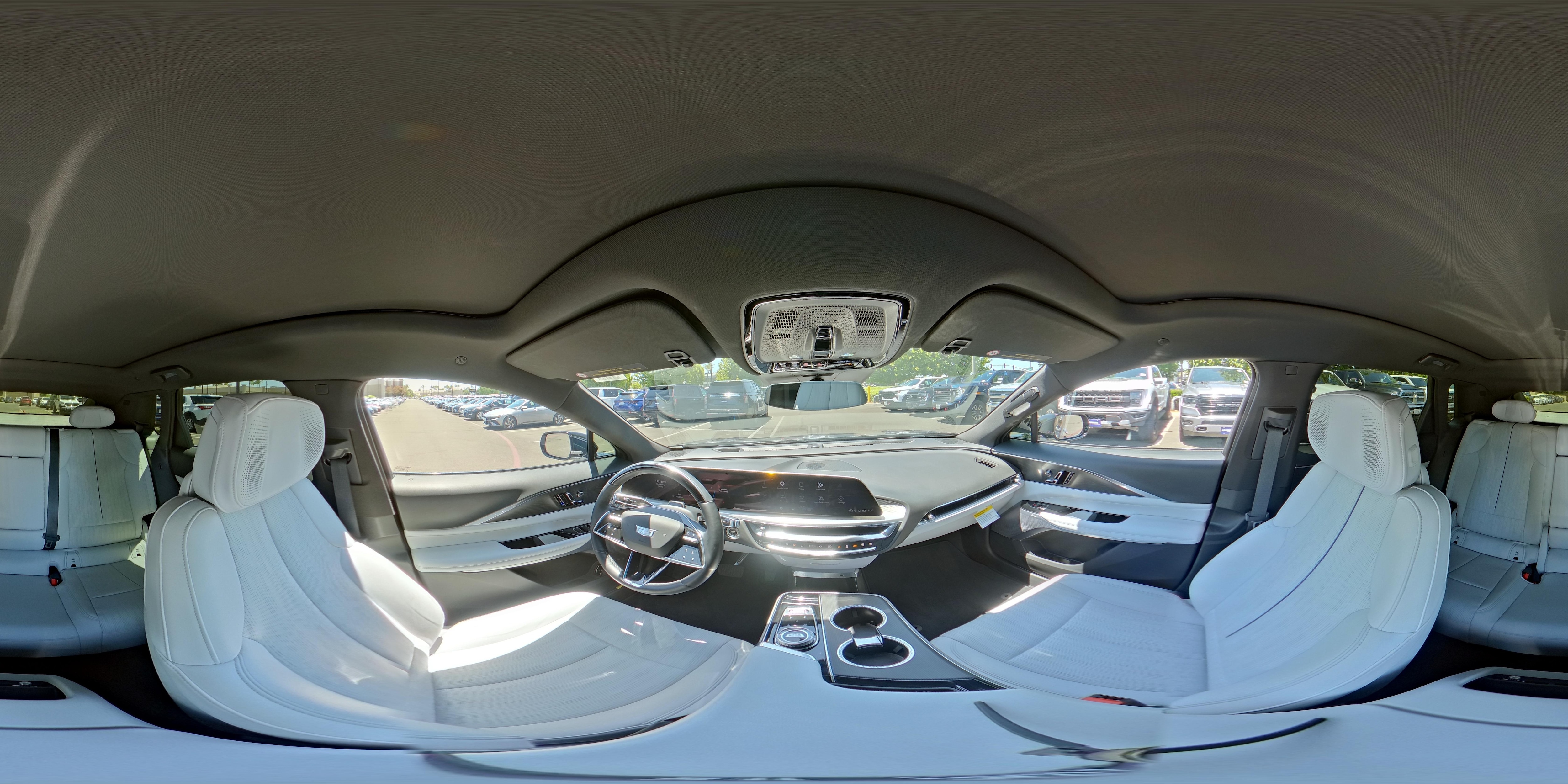 2024 Cadillac LYRIQ Luxury 2 - Photo 24