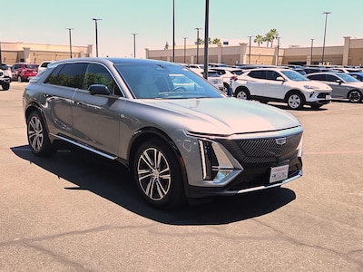 2024 Cadillac LYRIQ Luxury 2