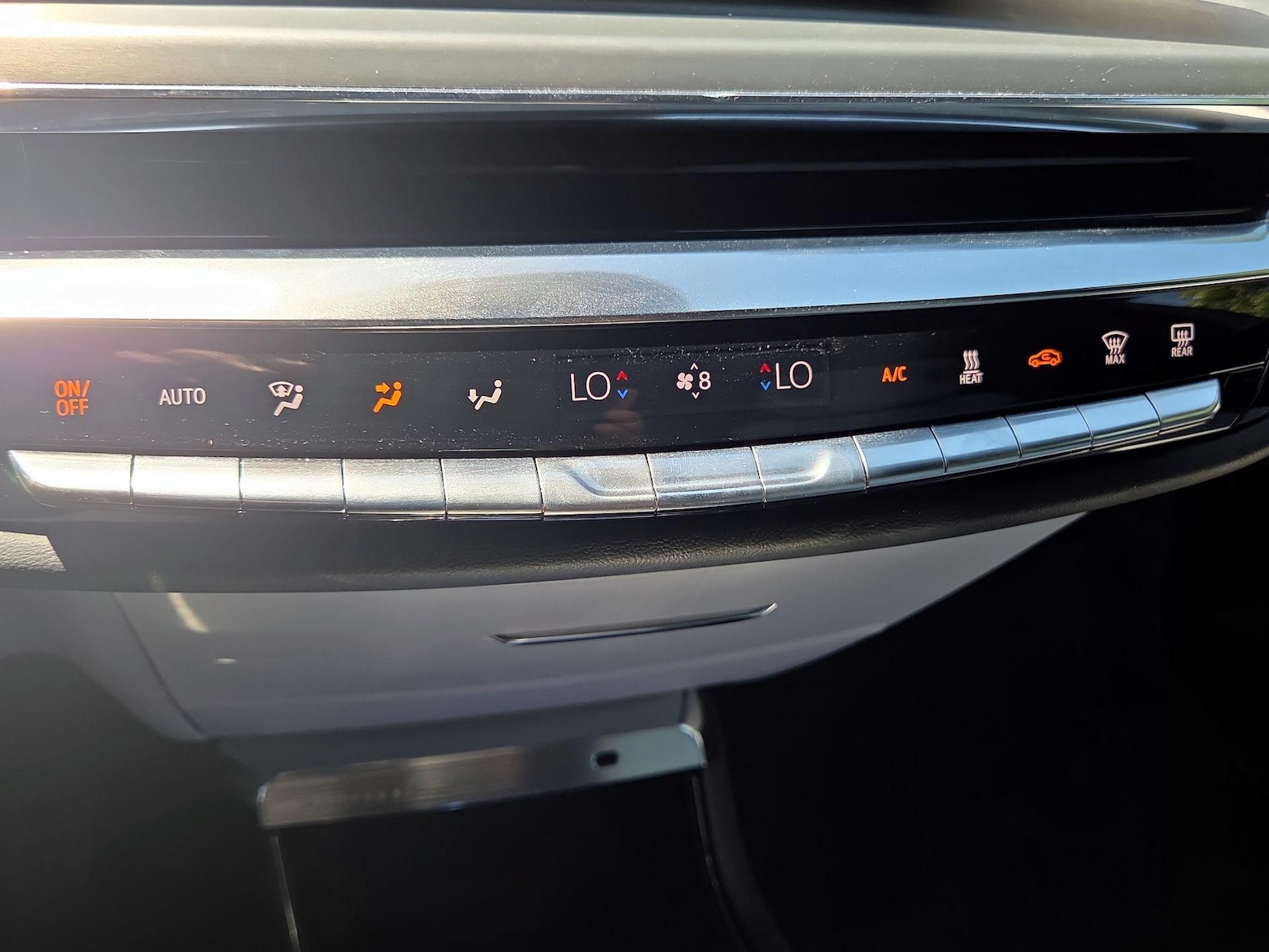 2024 Cadillac LYRIQ Luxury 2 - Photo 16