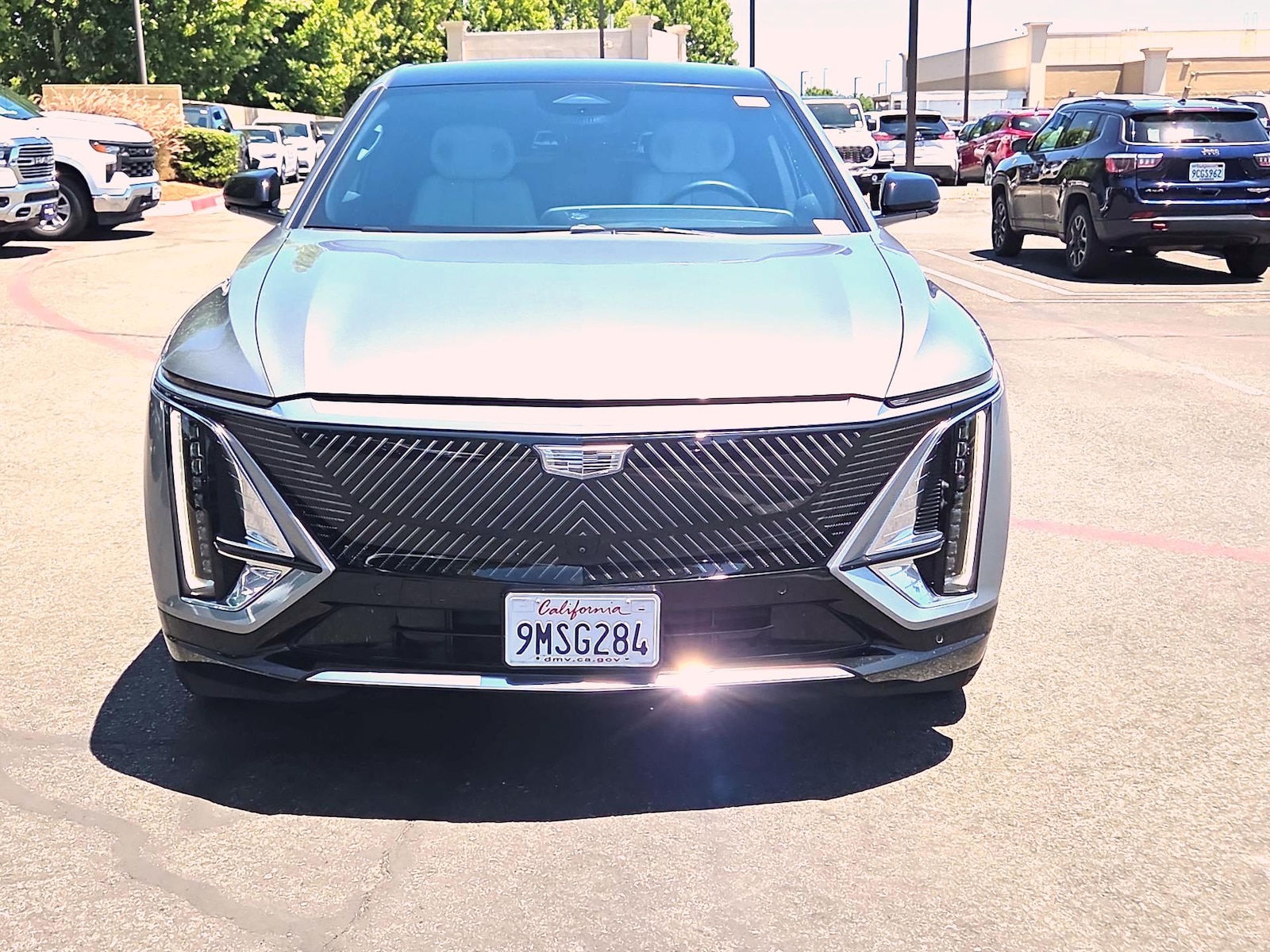 2024 Cadillac LYRIQ Luxury 2 - Photo 2