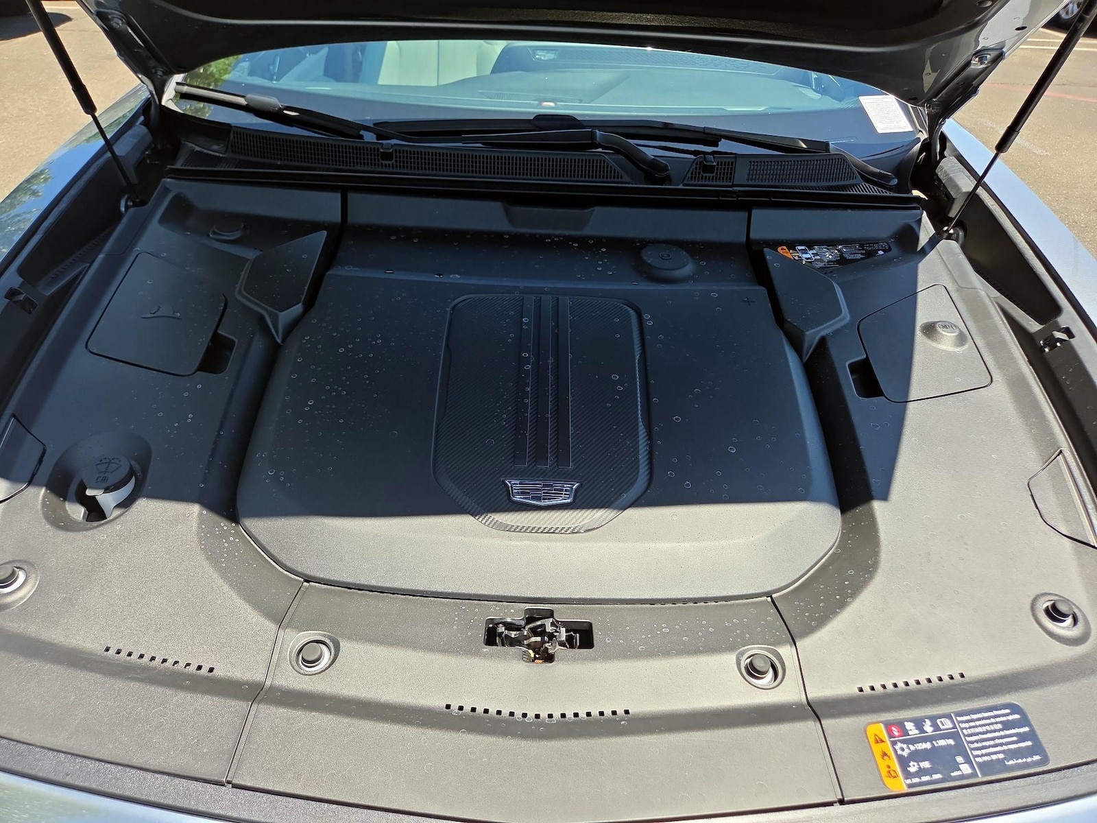 2024 Cadillac LYRIQ Luxury 2 - Photo 22