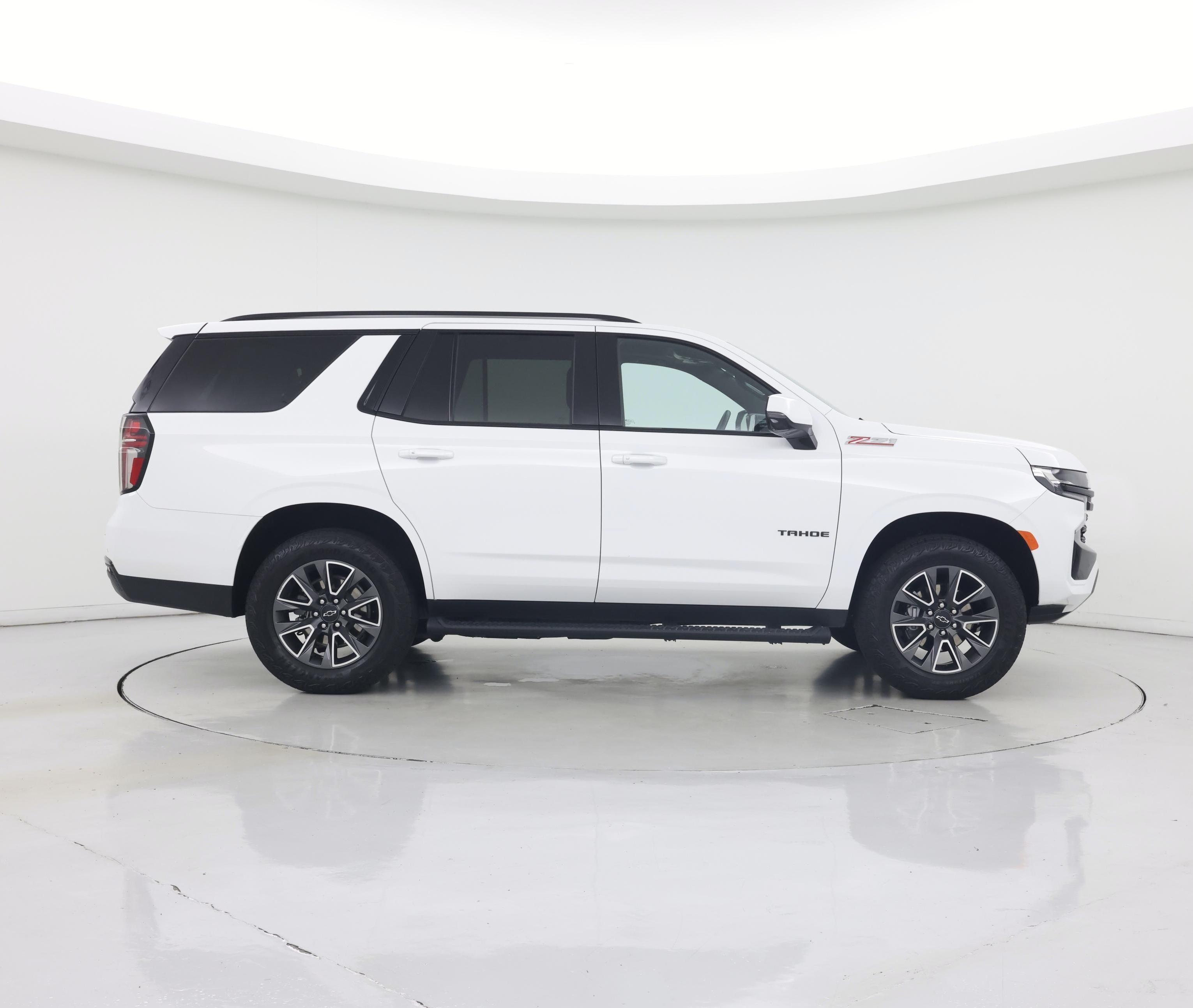 Thumbnail: 2024 Chevrolet Tahoe - 7