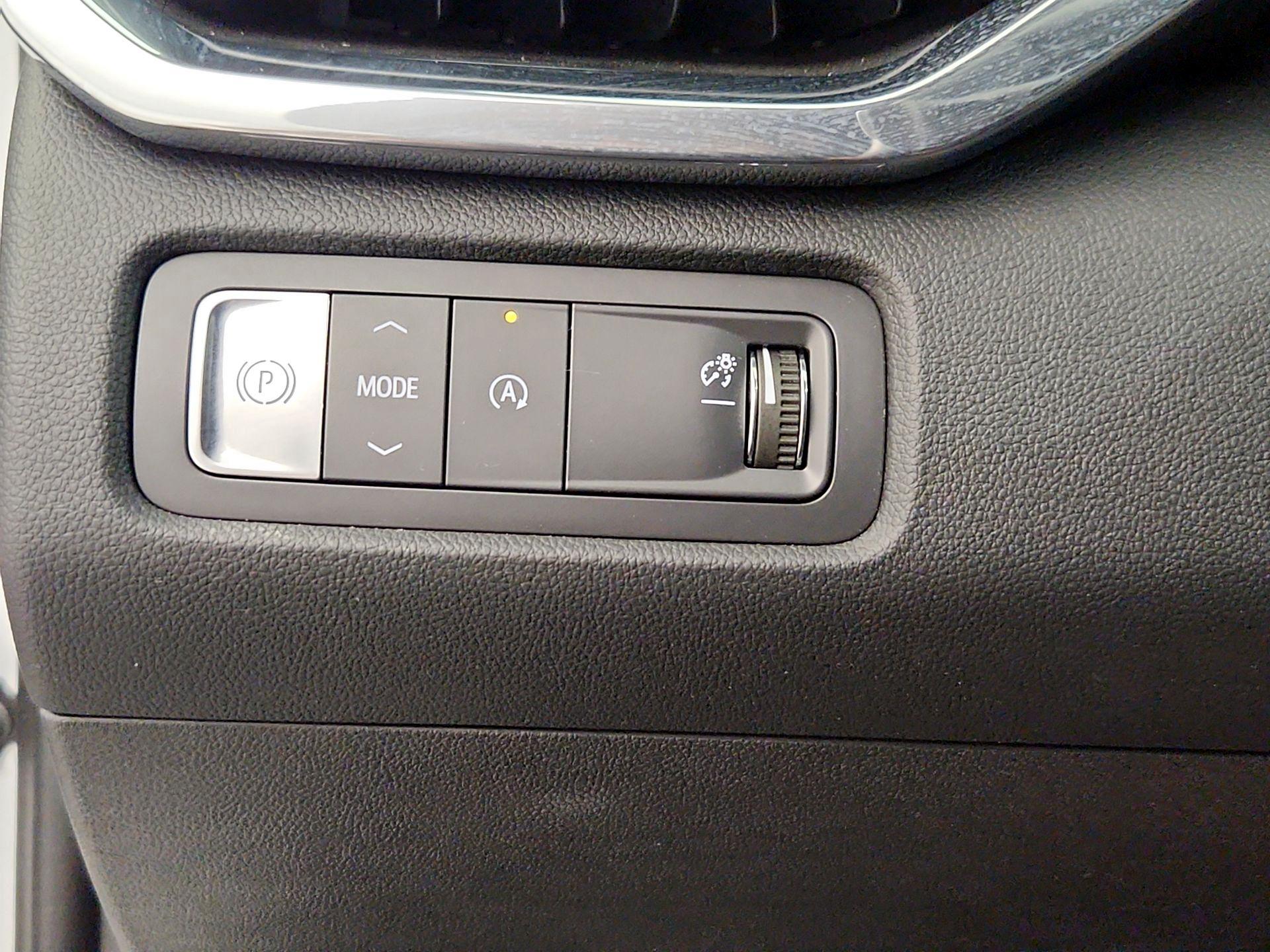 Thumbnail: 2025 GMC Acadia - 13